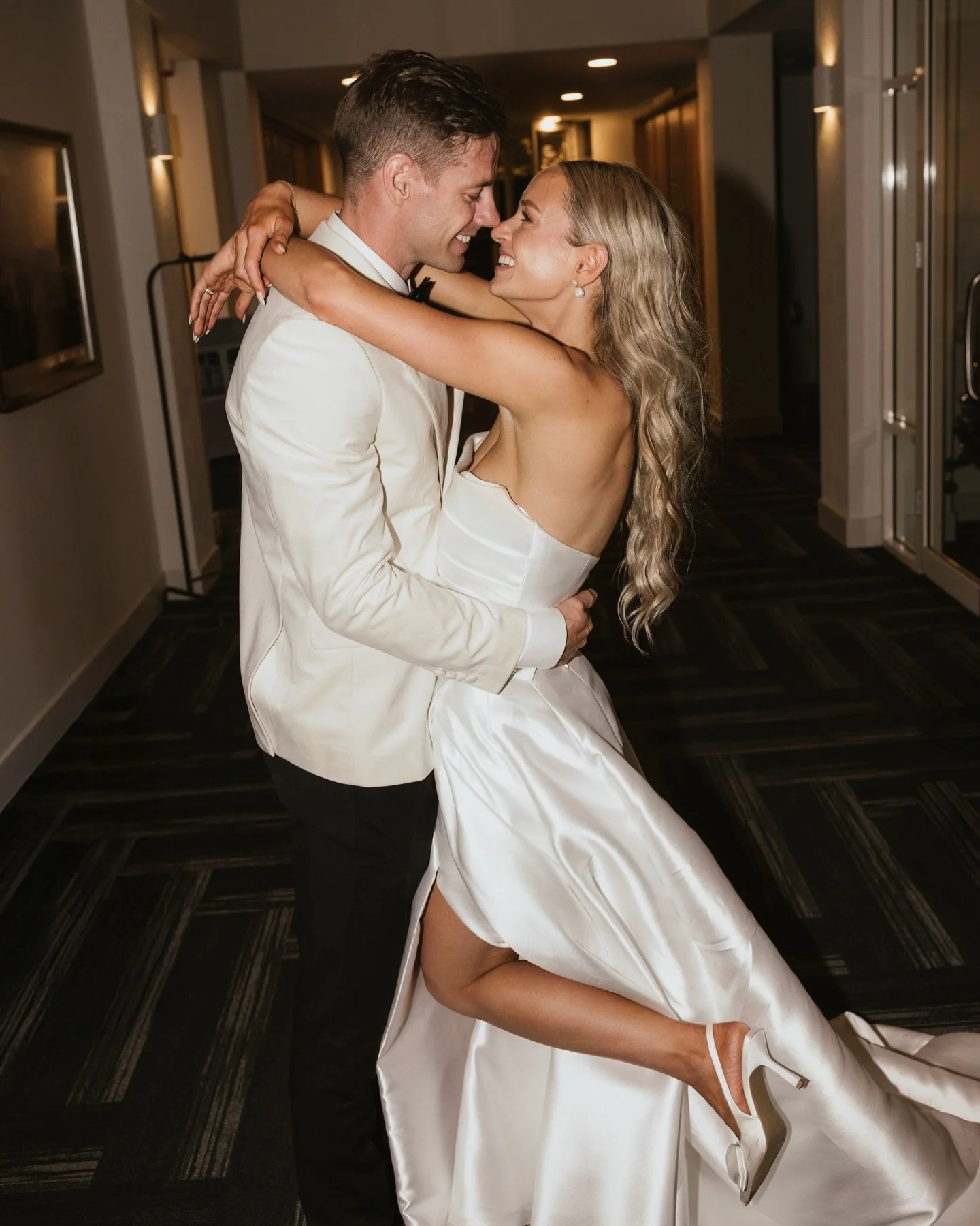 C H L O E +  B R A D E N

Pure energy. Zero hesitation. All in.

The kind of love that laughs loud, pulls you closer, and lights up every room it walks into.
From the very first moment to the last glass raised, these two were electric together.

Sun 