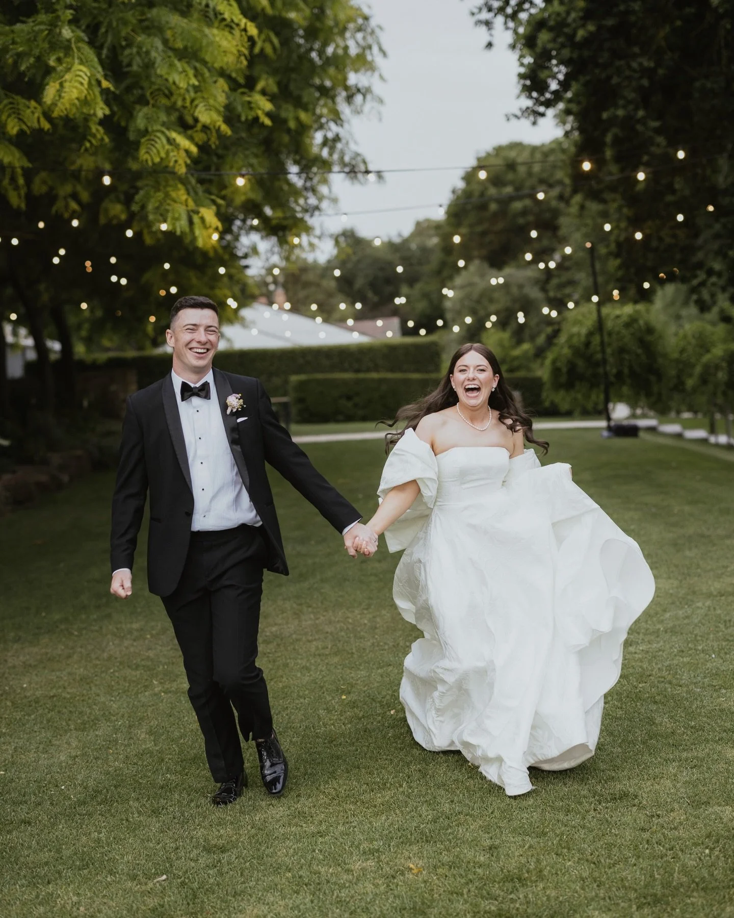 T A S H +  T O M

One of those days where everything felt easy. Big sky, rolling vines, that warm Adelaide Hills glow, and two absolute weapons who just wanted to soak up every second together.

From the first deep breath before walking in, to the ki