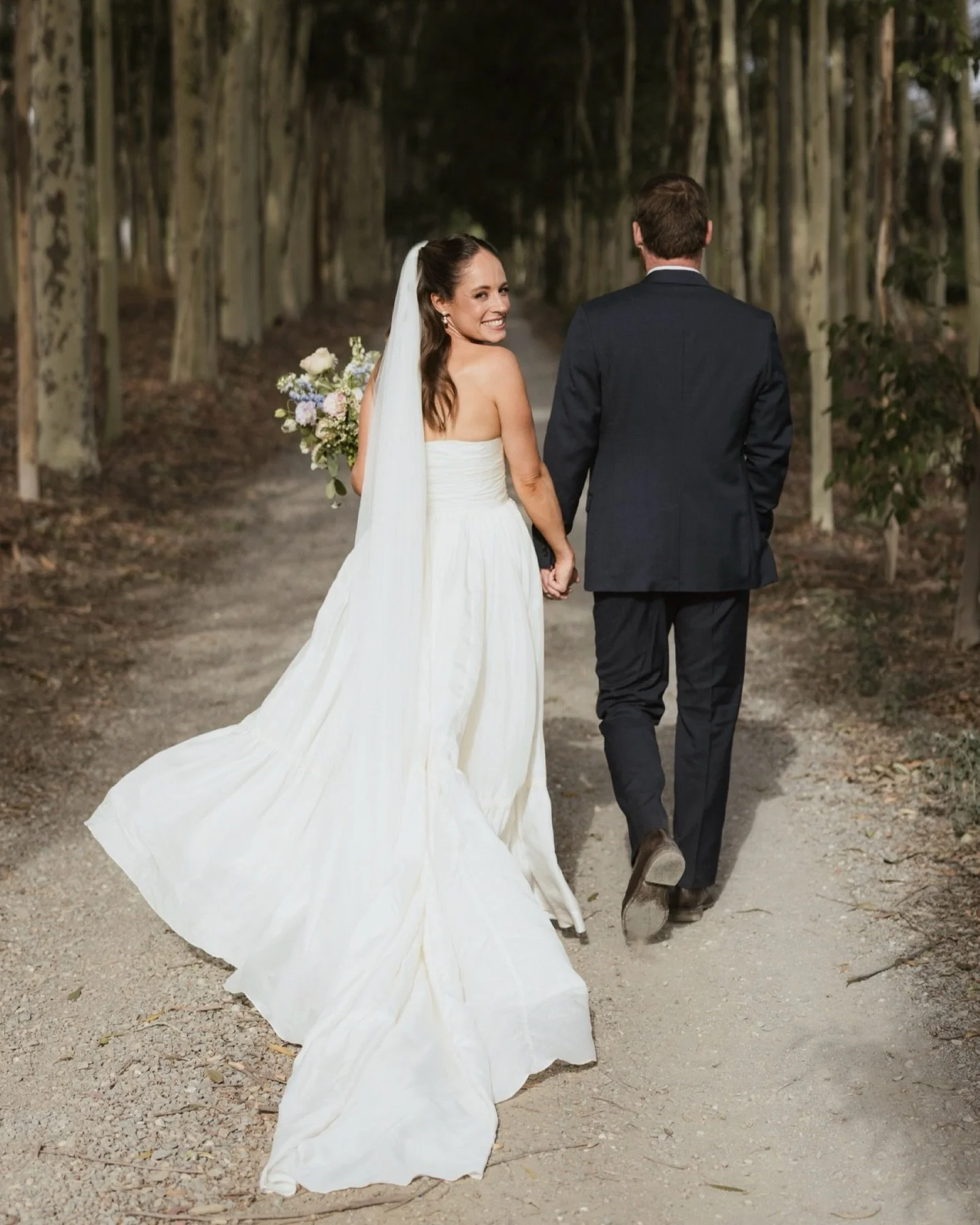 C A T I E +  D A V E

Some wedding days just hit different.

Catie and Dave at The Currant Shed was one of those days that felt effortless from the very first frame. The kind where everyone&rsquo;s relaxed, the laughter comes easy, and the love isn&r