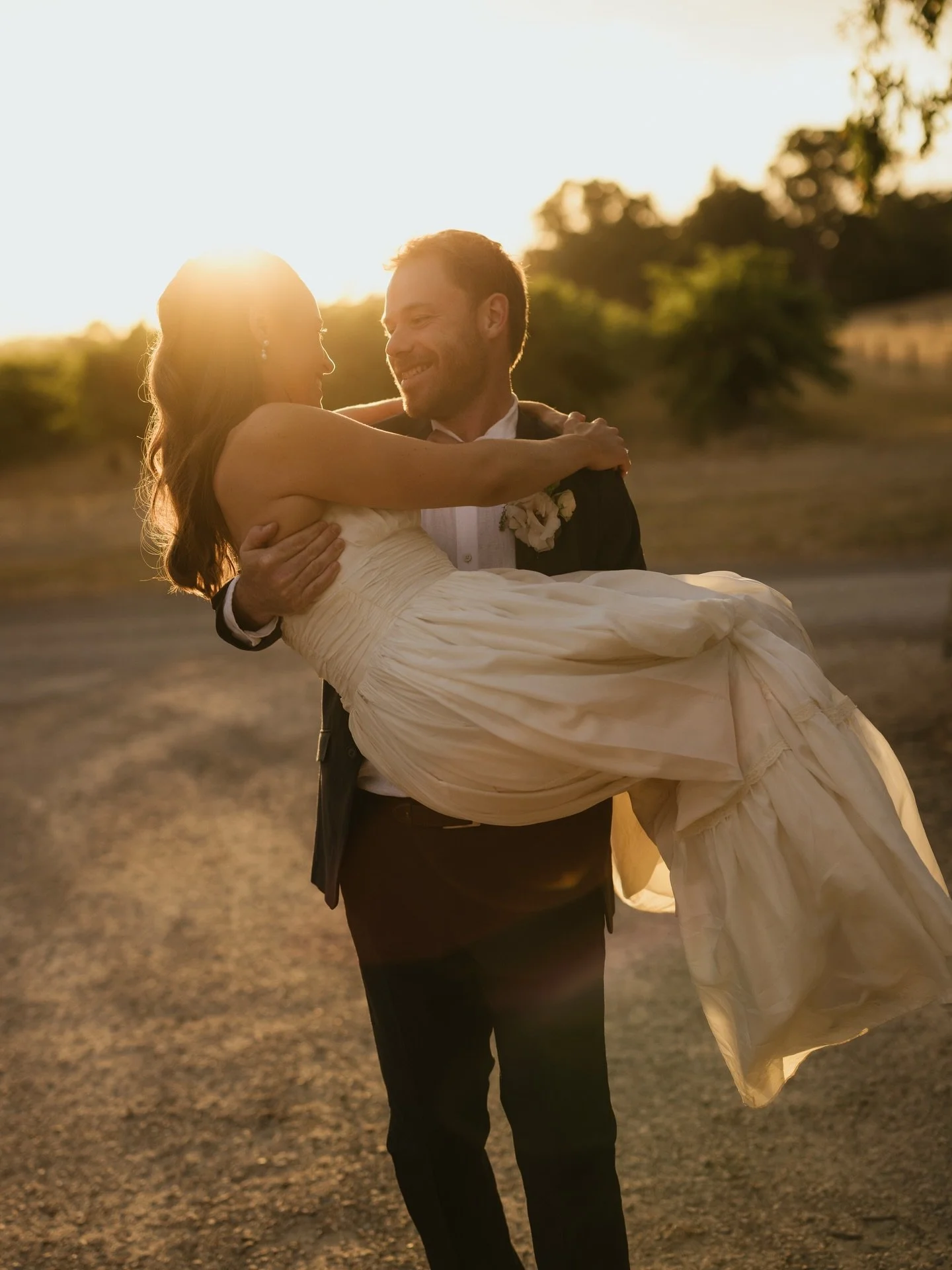C A T I E +  D A V E

Some wedding days just hit different.

Catie and Dave at The Currant Shed was one of those days that felt effortless from the very first frame. The kind where everyone&rsquo;s relaxed, the laughter comes easy, and the love isn&r
