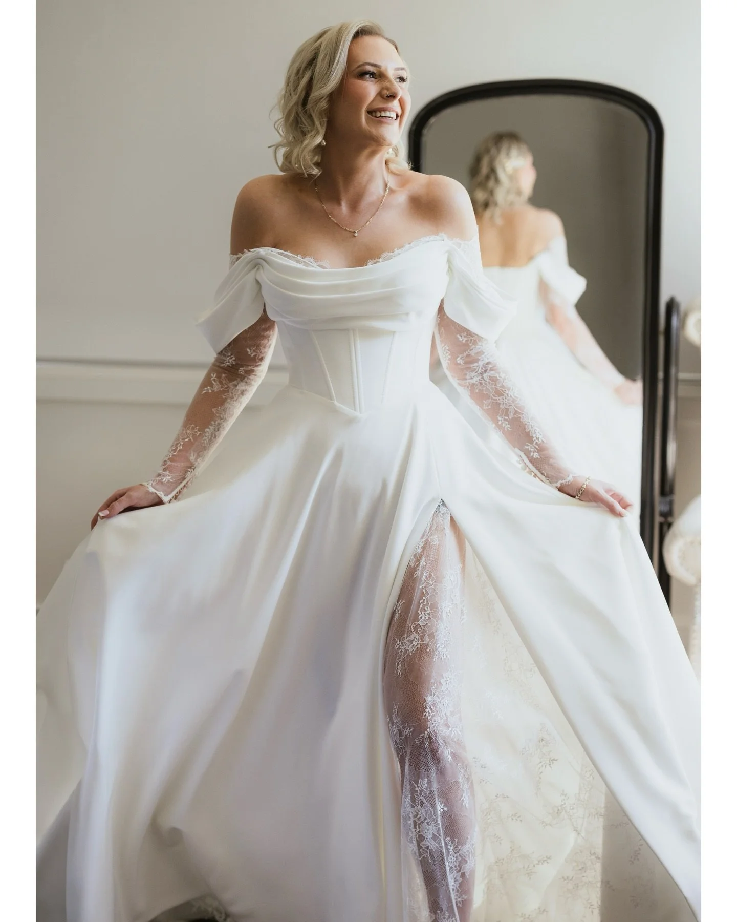 C A S S A N D R A +  G A R E T H

Some wedding days just land perfectly.

Cassandra and Gareth&rsquo;s day at Gomersal Wines had that quiet kind of magic that sneaks up on you.
The kind where the air softens, the vineyard goes golden, and suddenly ev