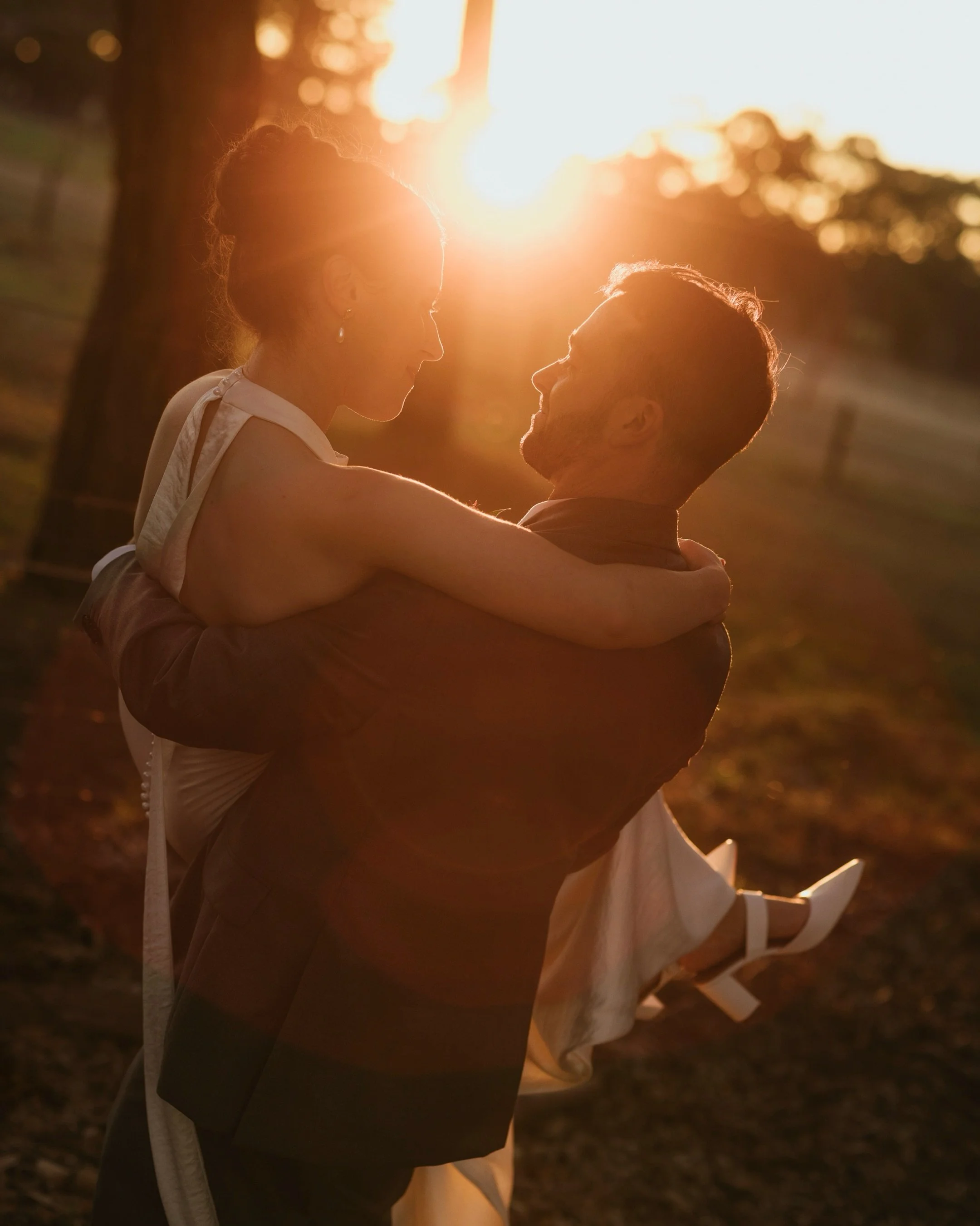 M Y K A E L A +  K E V I N

Hazelmere Homestead turned it on for these two&hellip; warm air, wide open skies, and a kind of love that just settles into the bones. The kind you don&rsquo;t have to question, don&rsquo;t have to chase&hellip; it&rsquo;s
