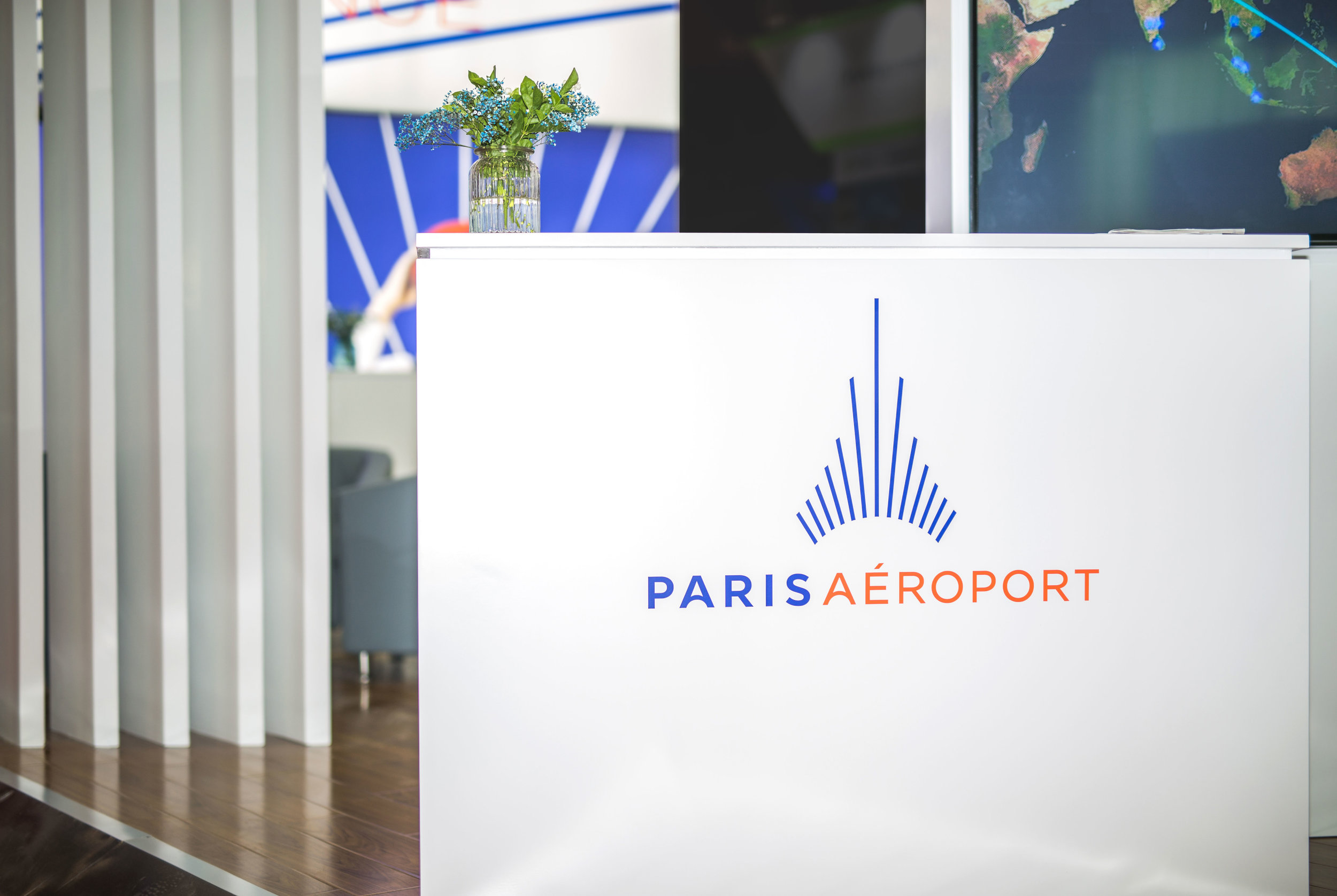 design-stand-paris-aeroport-salon-the-world-routes-2016-agence-narrative