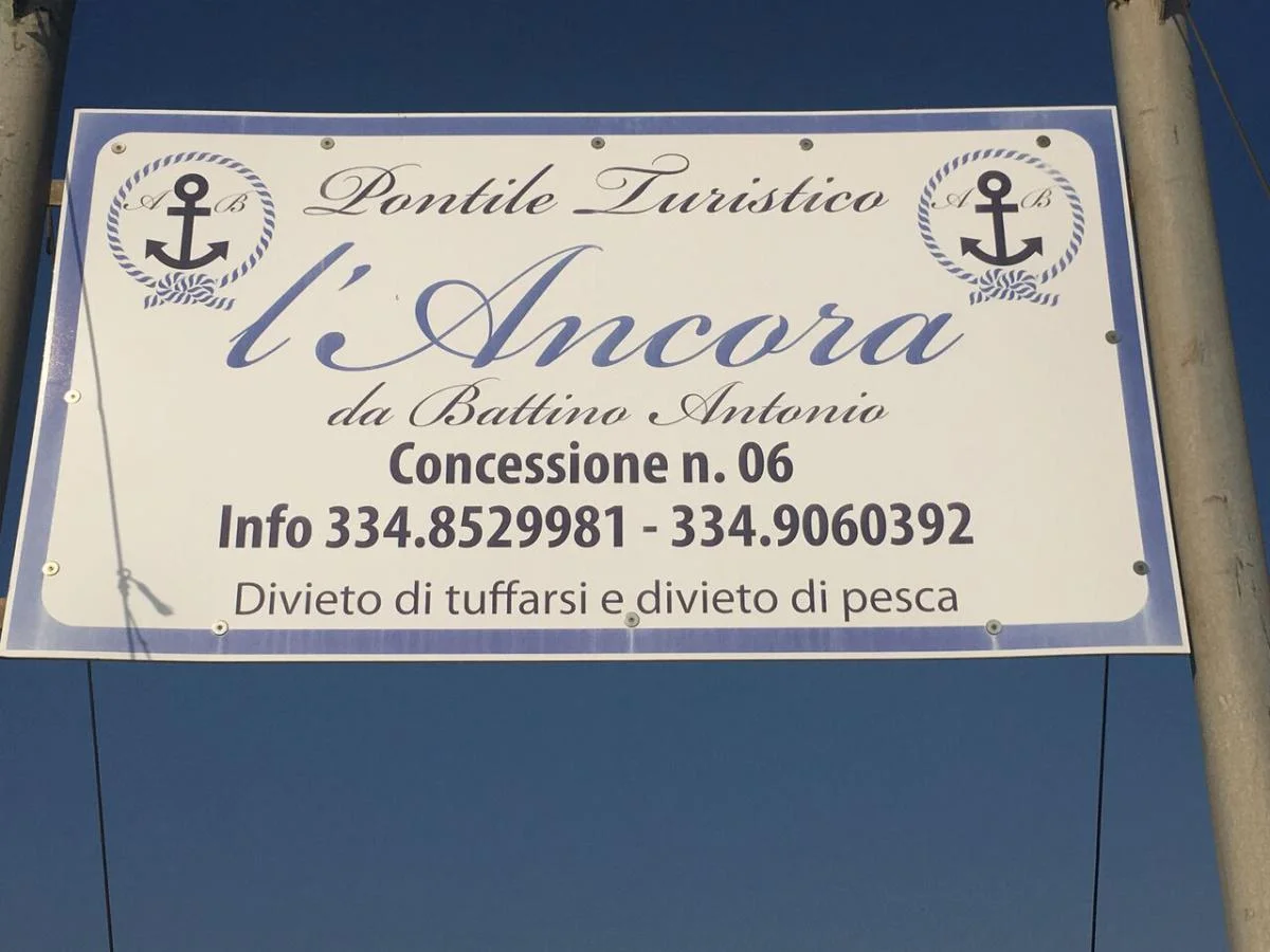 L’ ANCORA PONTILE TURISTICO.jpg