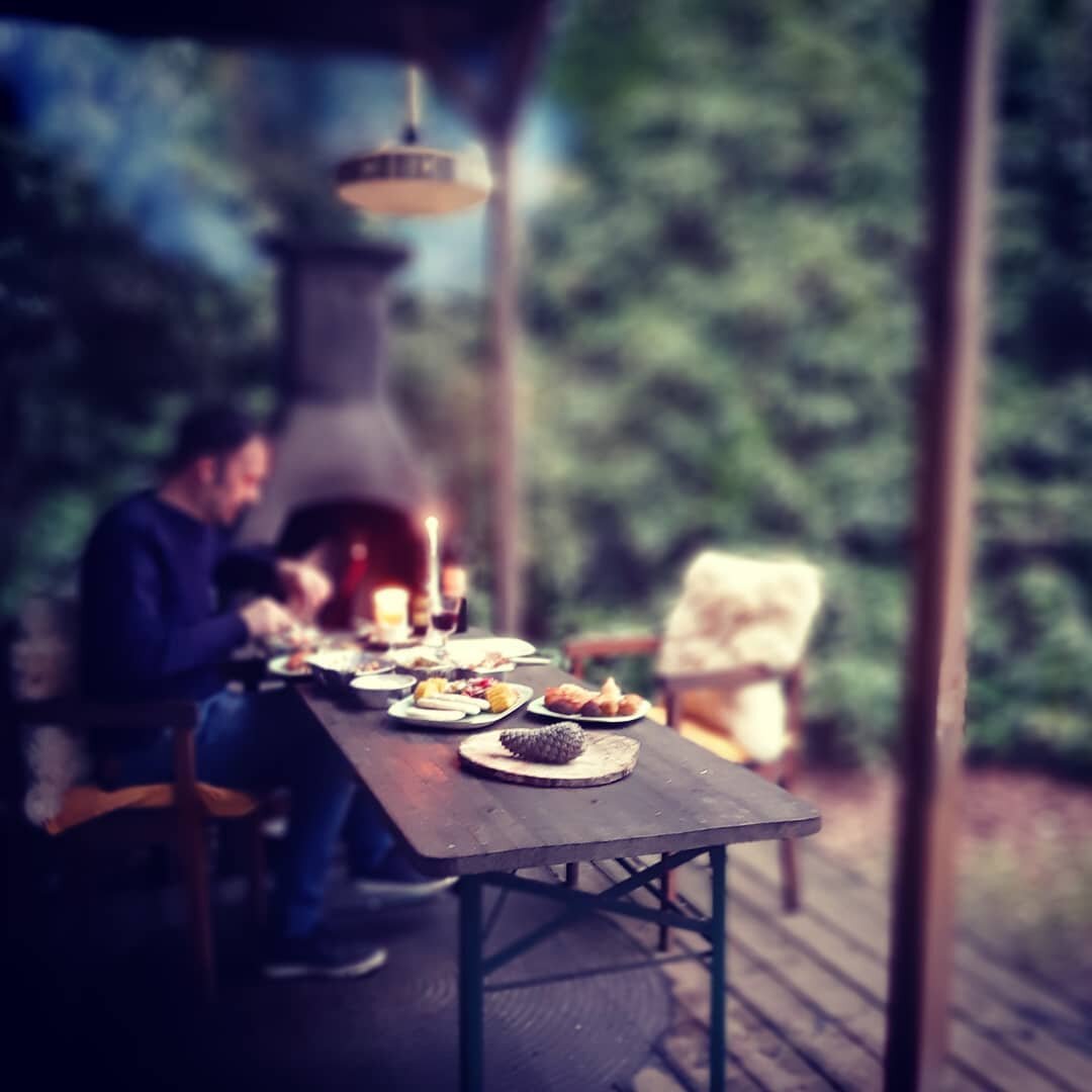 #outdoordining #ontheporch 
#eindhout take out @latierrafoodbar