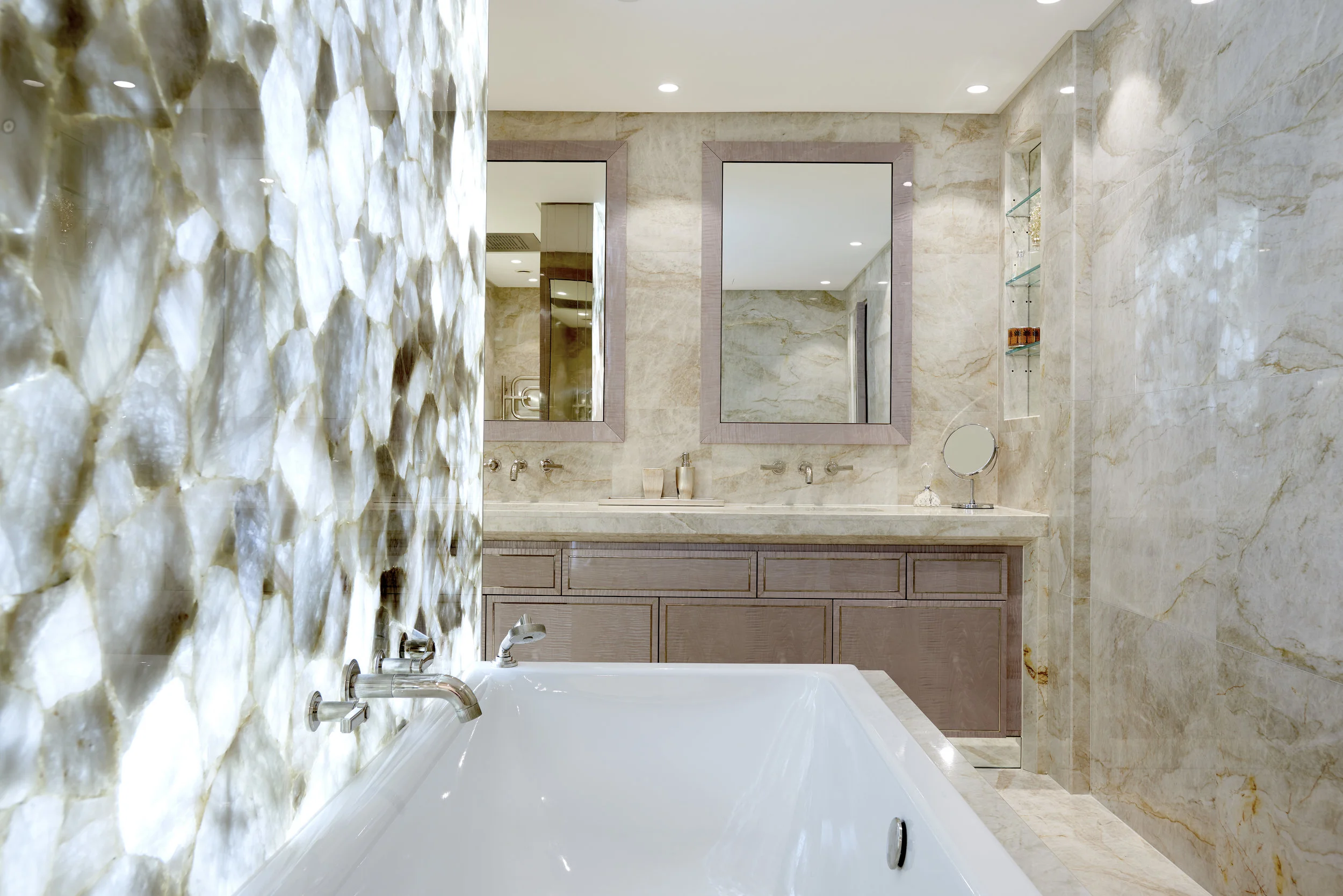 Main Bathroom_383_RT.jpg