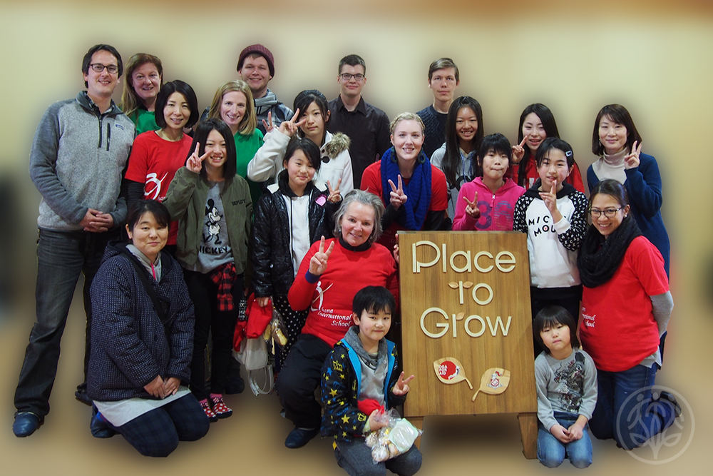 Ohana volunteers holding an art workshop in Minami Sanriku as part of the Place to Grow program.