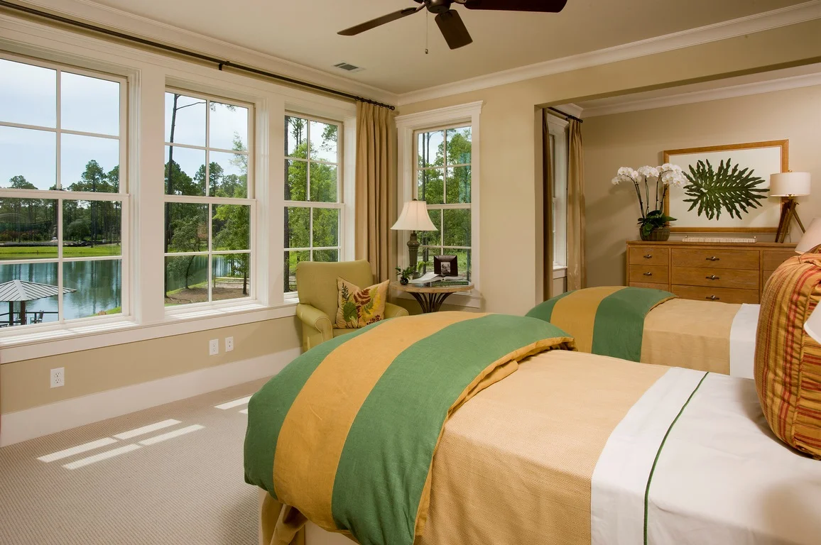 guest twin bed 1 (Copy).jpg