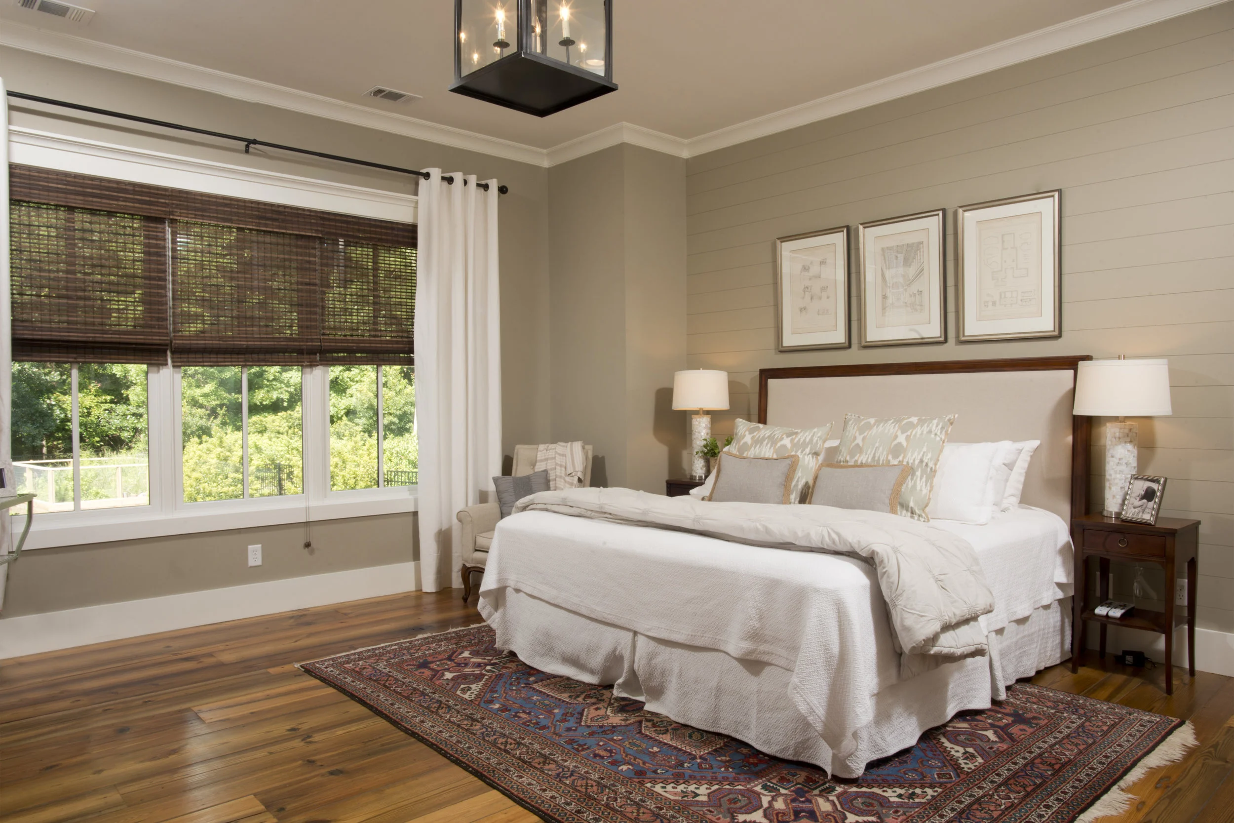 157Farnsleigh-Bedroom01.jpg