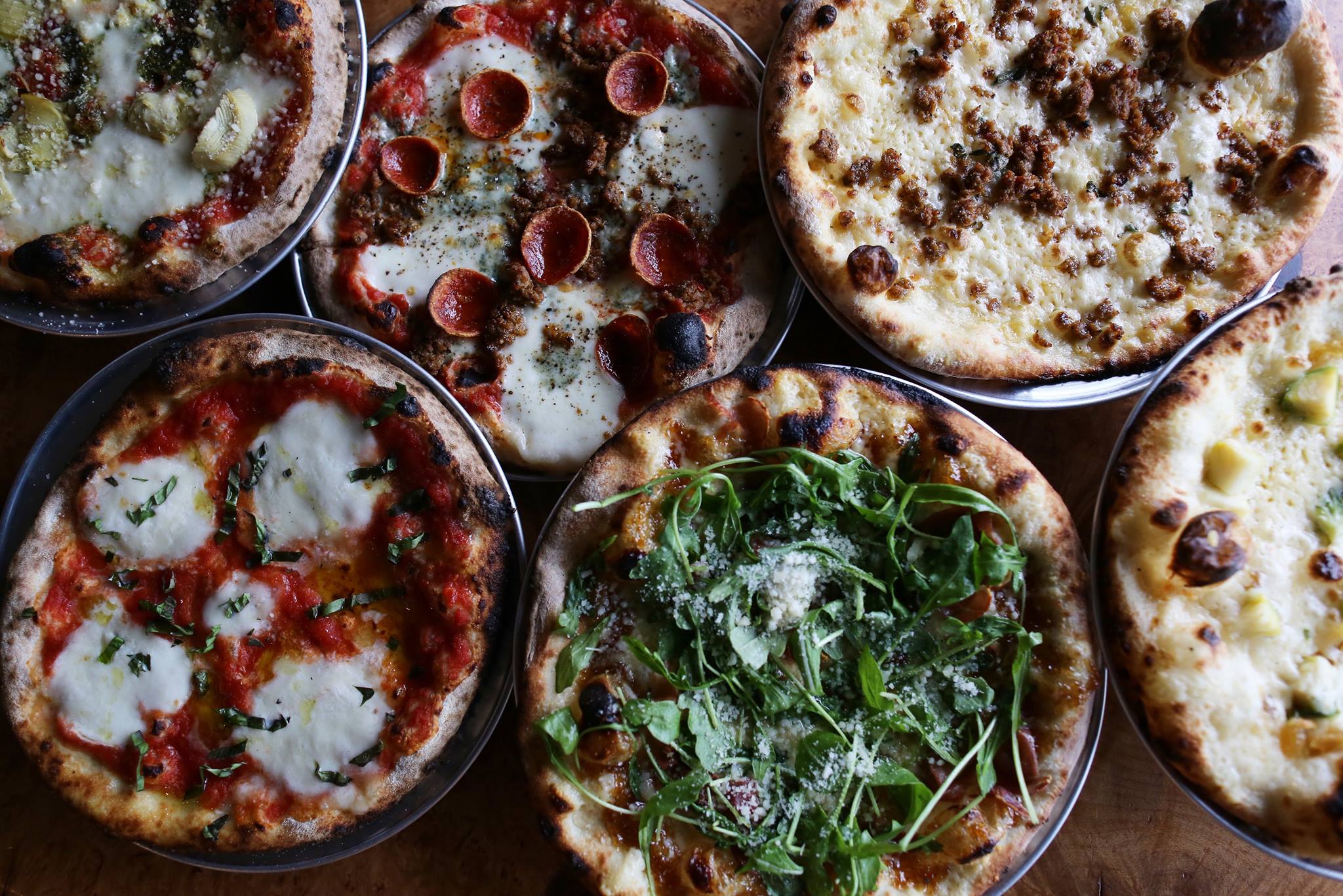 9" Pizzas, half salads and single meatball plates now available for lunch!