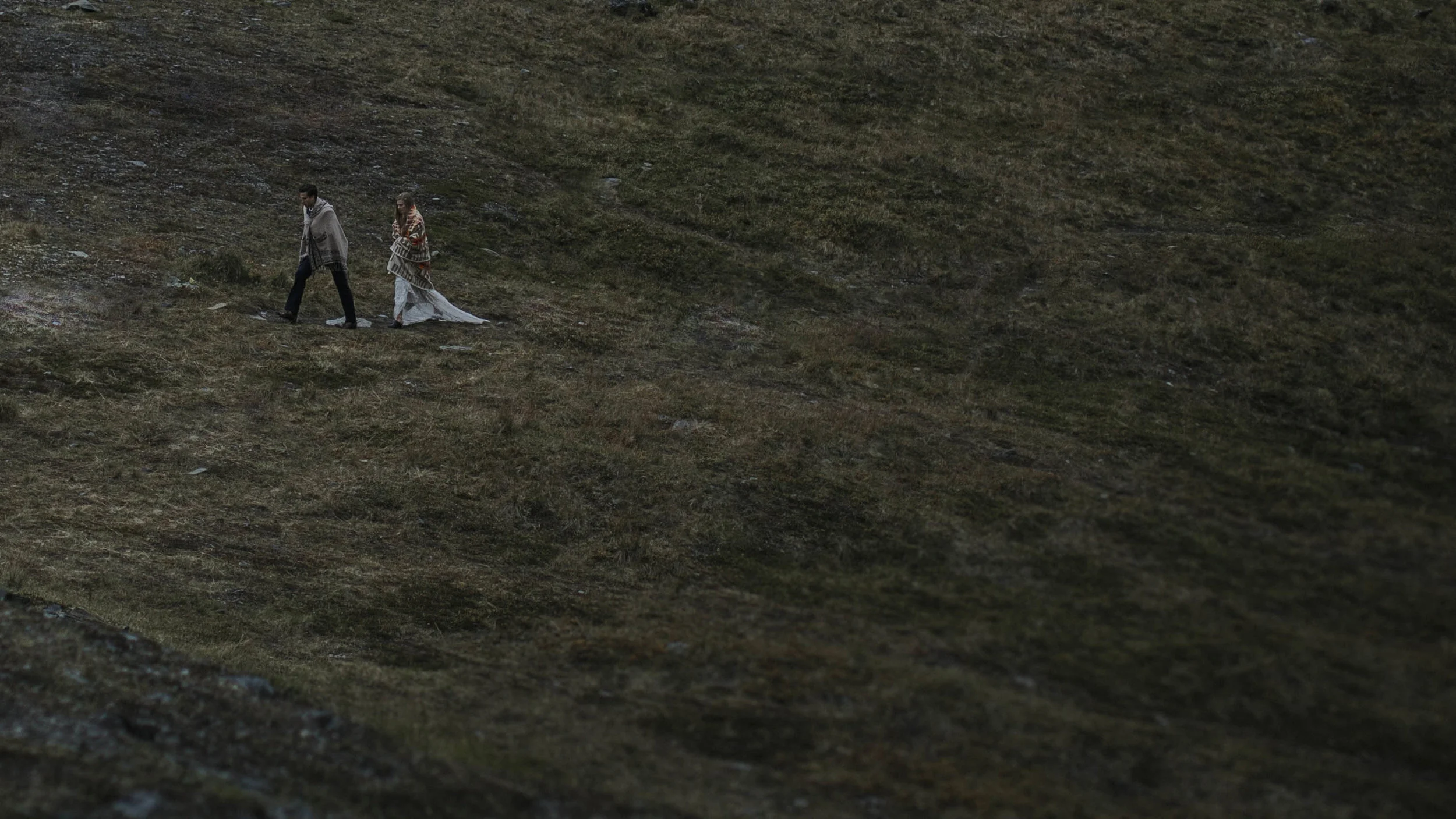 ariel-lynn-alaska-elopement-mountain-inspiration-38.jpg