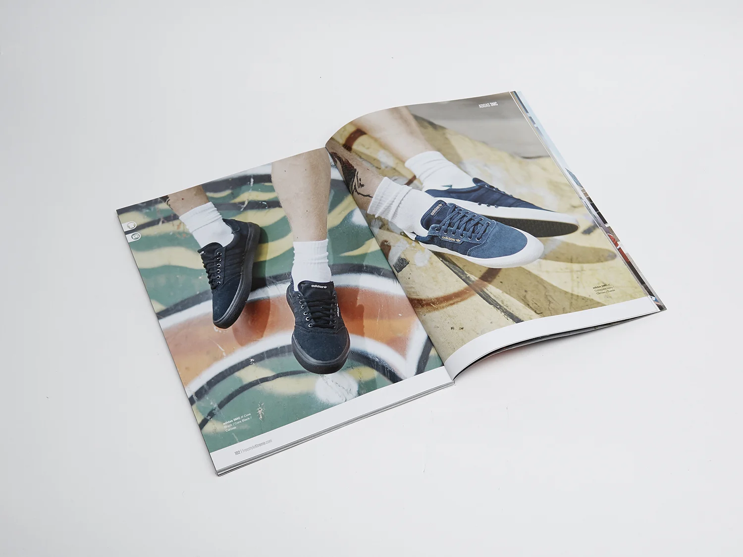 Coffes and Magazine64208.jpg