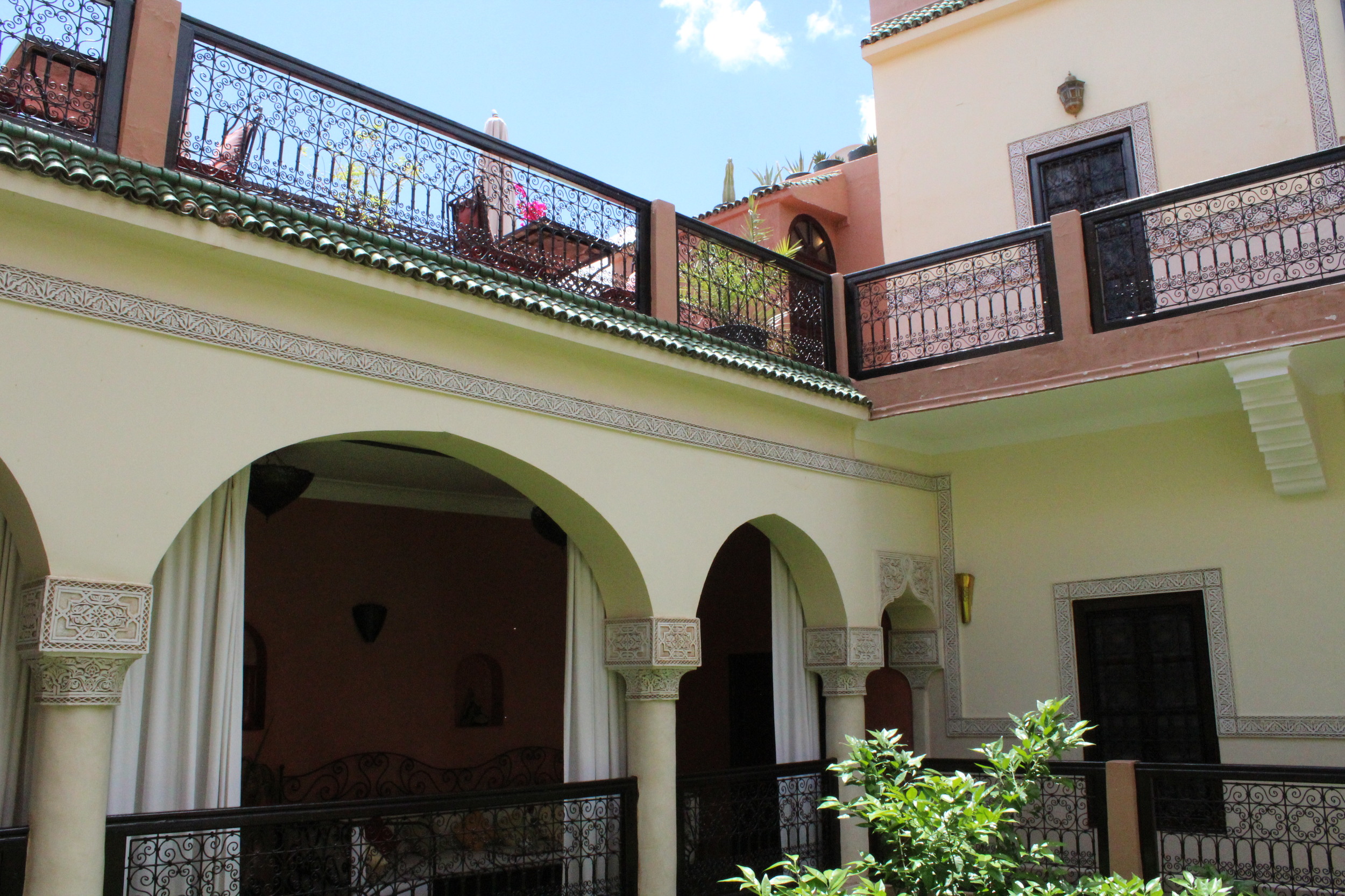 https://www.airbnb.com/rooms/865445