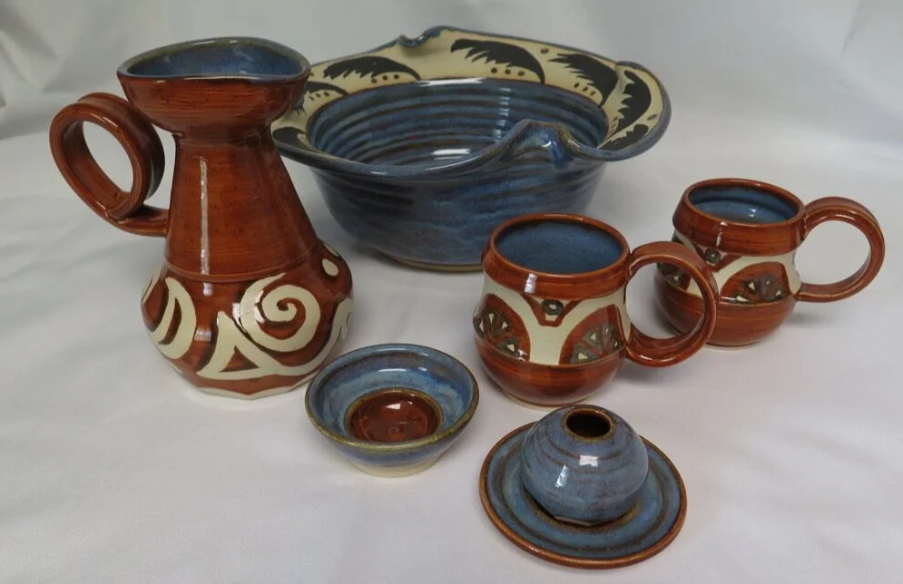 Amy Bourbon, Stoneware-Tea Set w Fruit Bowl