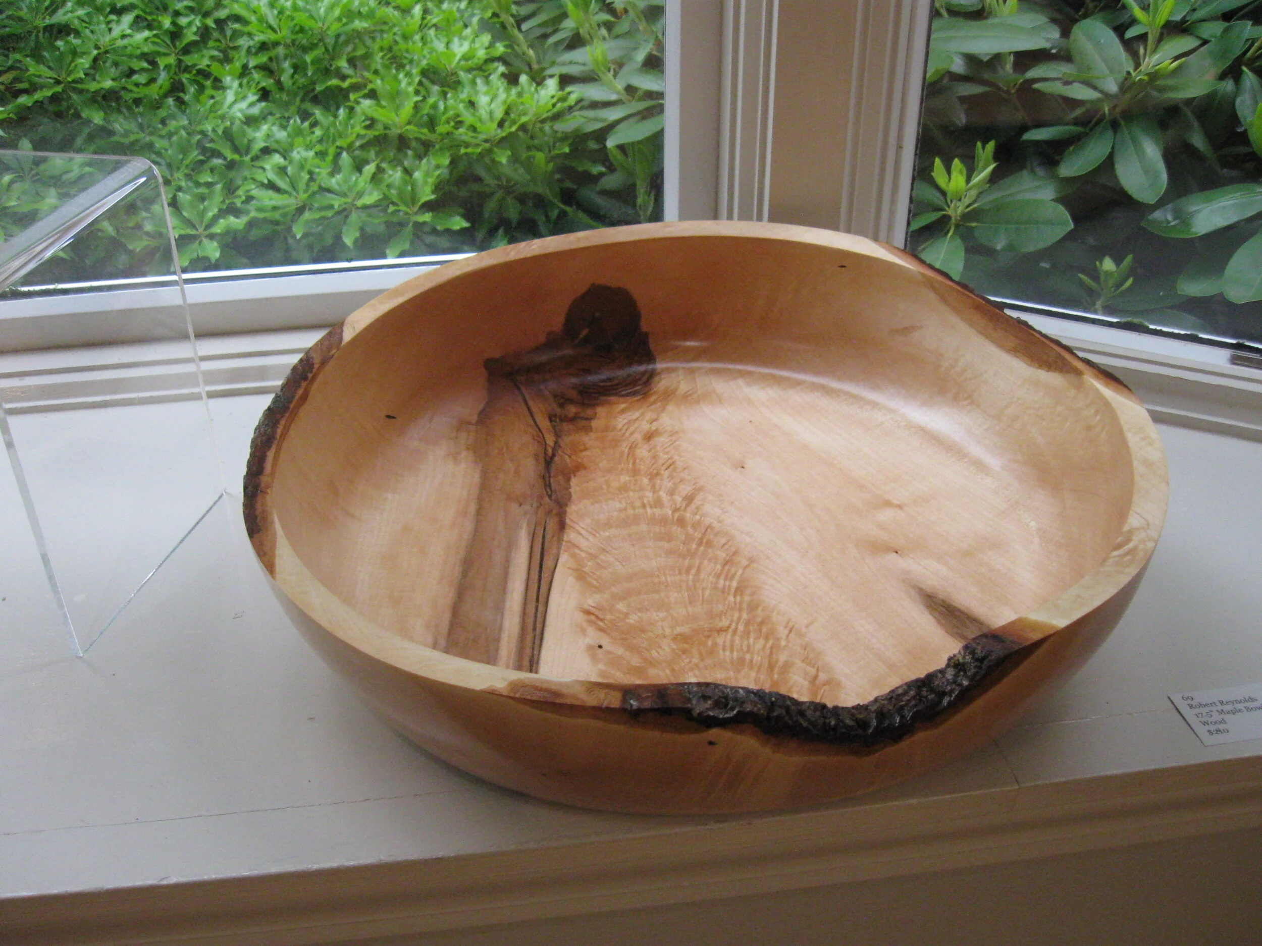Robert	Reynolds	17.5" Maple Bowl	Wood	$240 