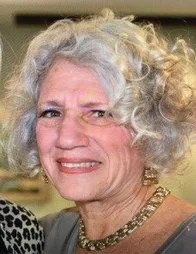 Bethheadshotv2.jpg