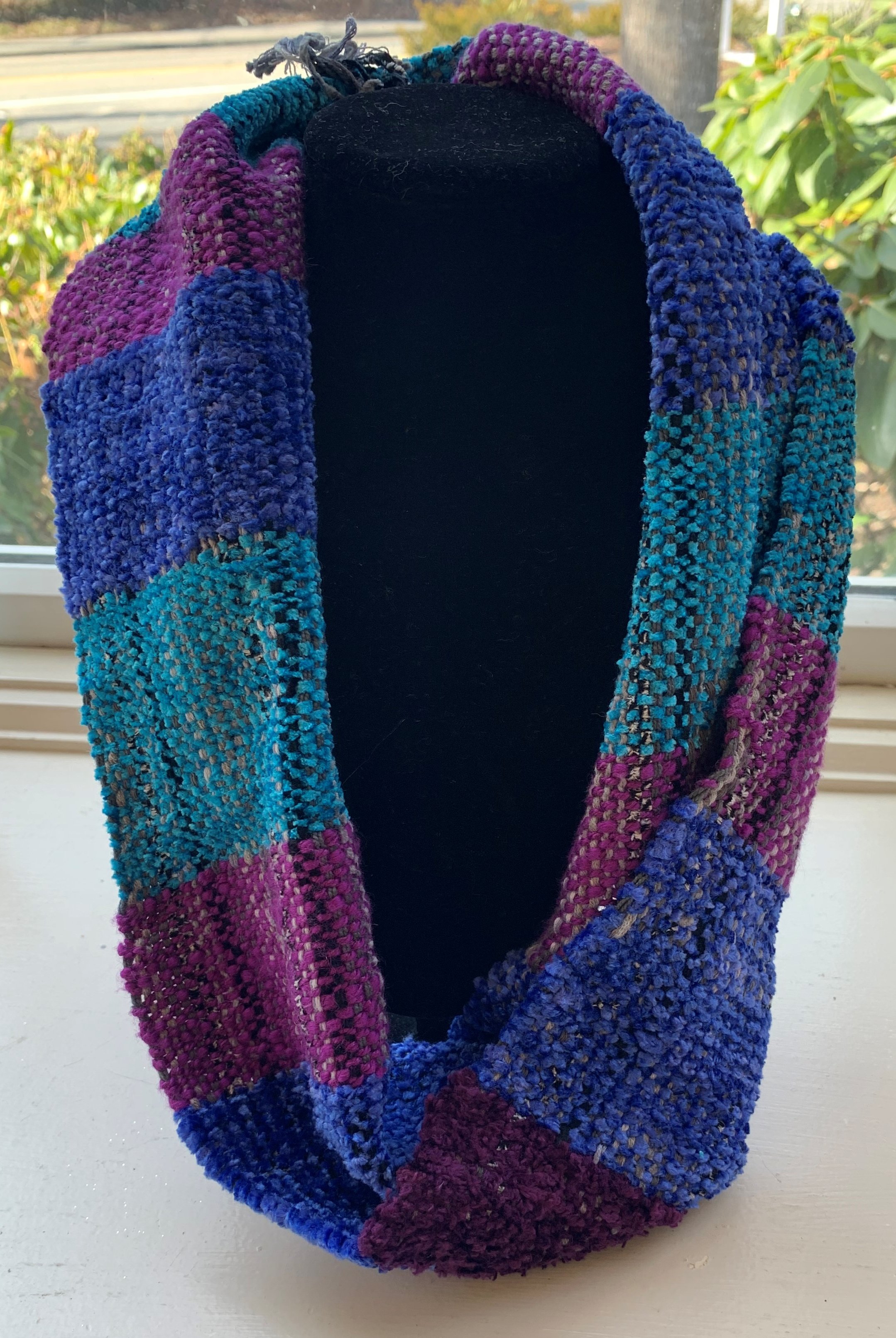 Crystal Lee	Macara	Galaxy Scarf	Textiles	 NFS 	Dahlia Popovits