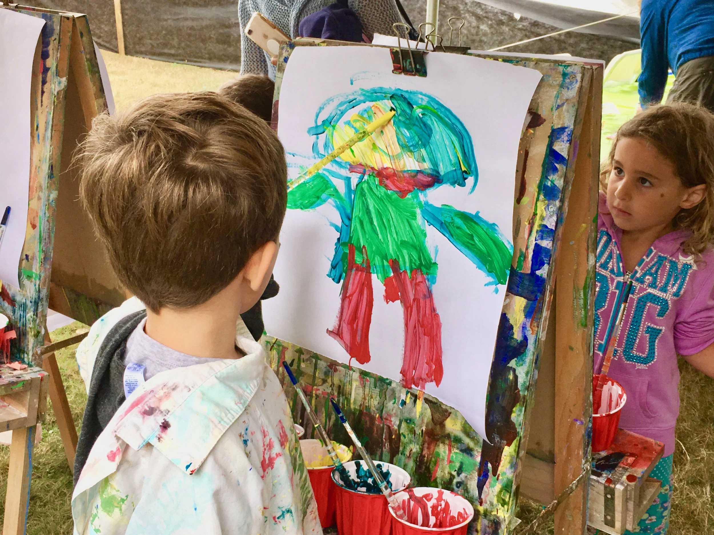 Fun Fridays-Free kids art activities on the lawn 