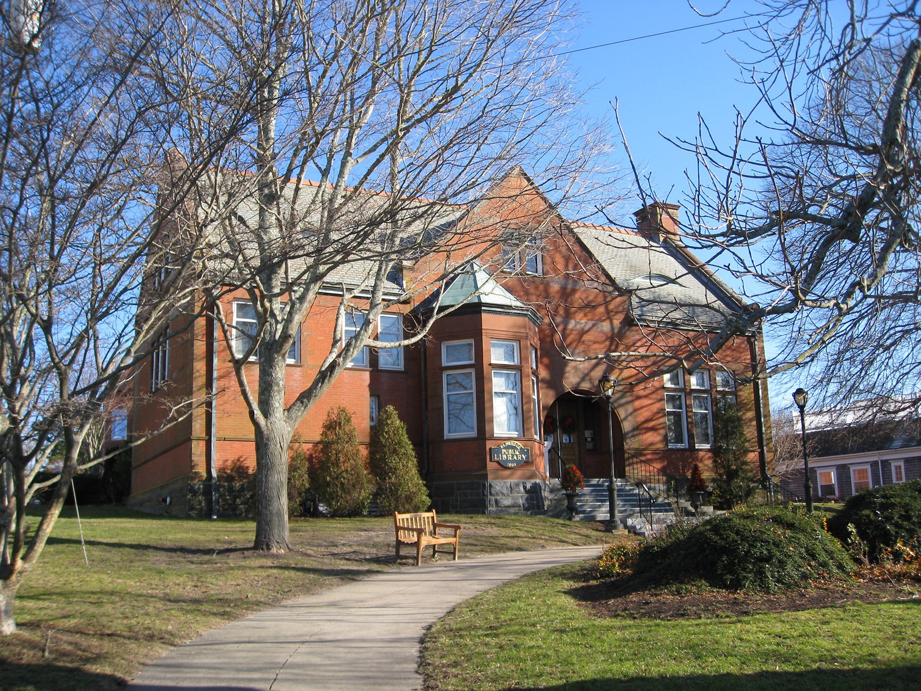 Eldredge Library &amp; J. McLaughlin