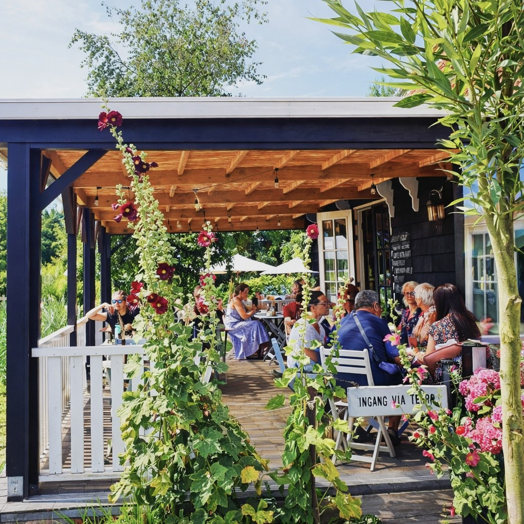 Terras Bootverhuur Overleek.png