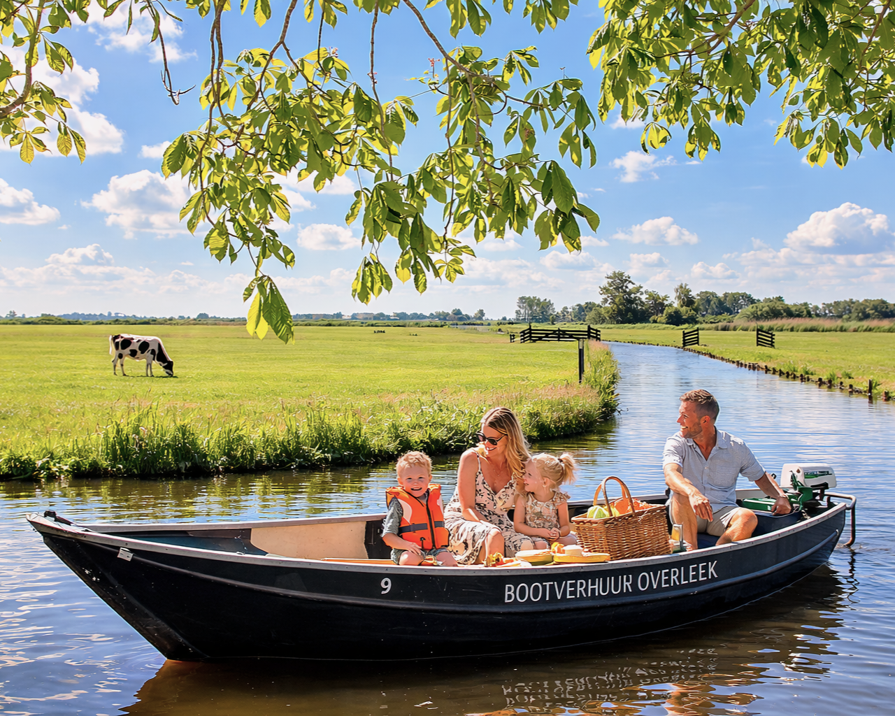 family enjoying a whisper boat in the Dutch countryside