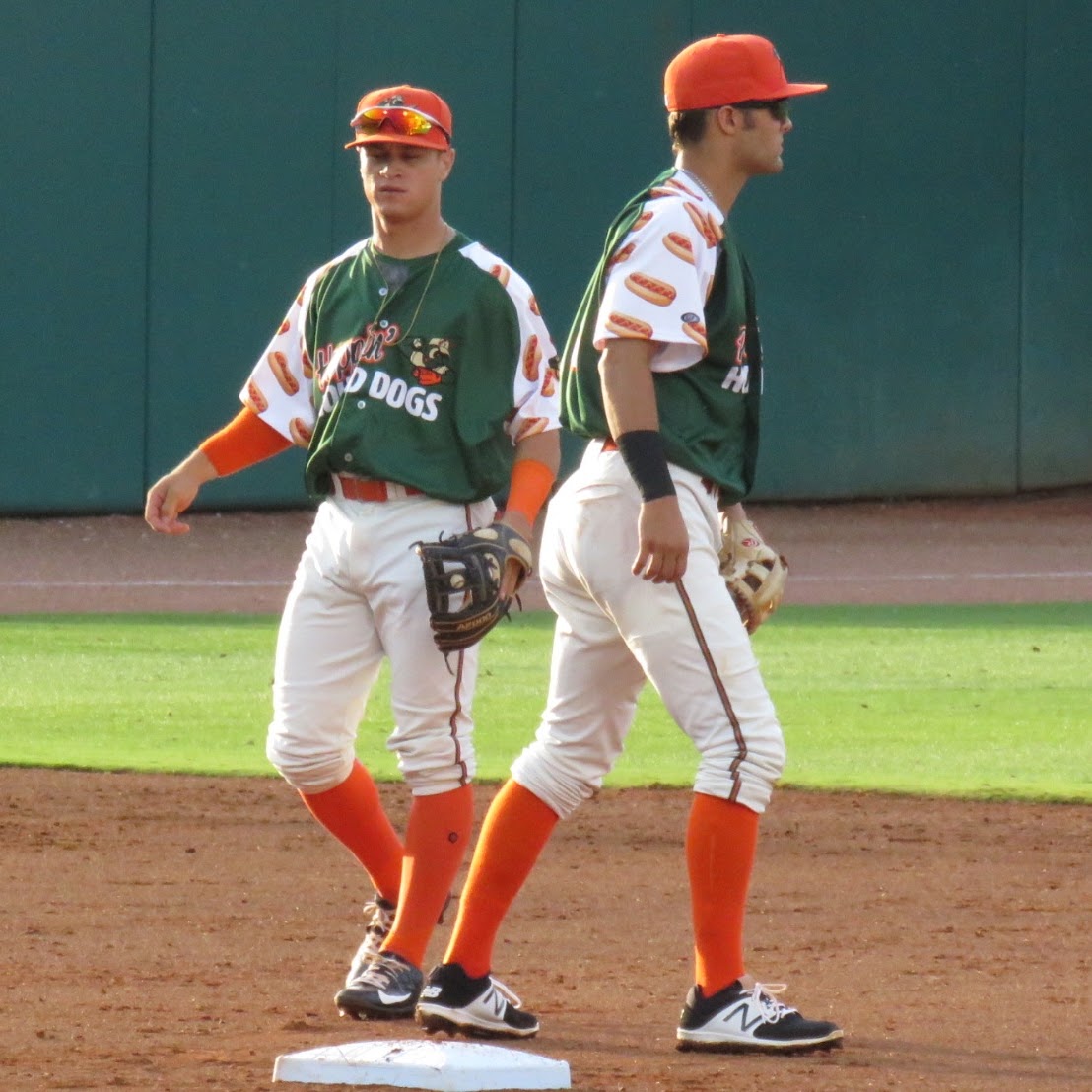 custom baseball jerseys