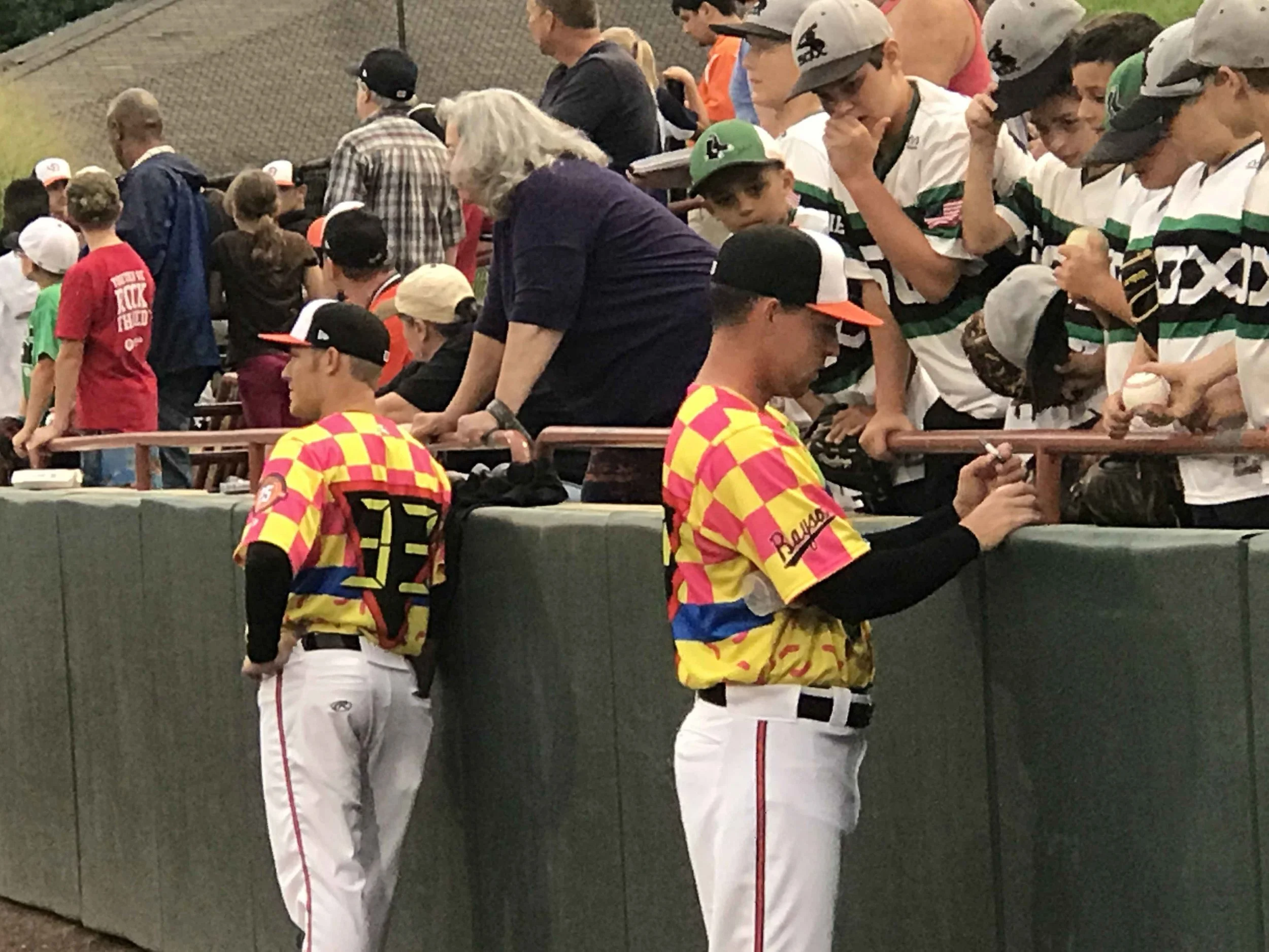 custom baseball jerseys