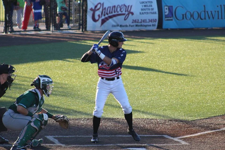 Lakeshore Chinooks: Patriotic Jersey Auction