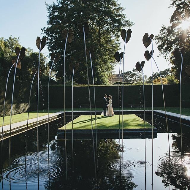 From 2021 you will be able to have your wedding reception at Kiftsgate. For more details please visit the website in our bio or e-mail wedding@kiftsgatecourt.com  Photo credit: @helenliskphotography #weddingvenue #weddings #weddingreception #kiftsgat