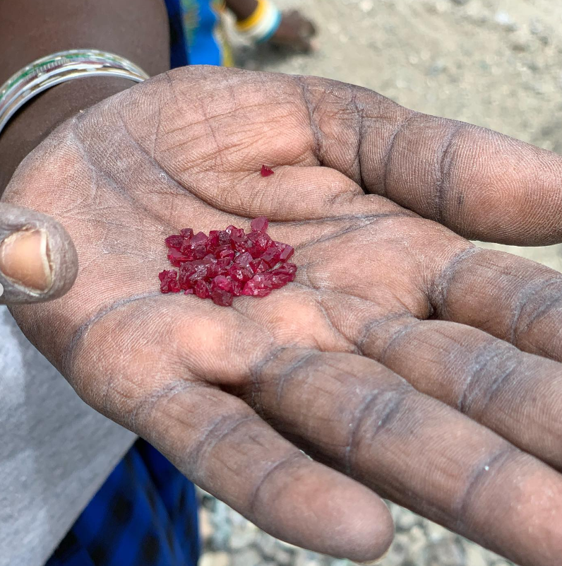 maasai women minig community ruby mine in longido tanzania.PNG