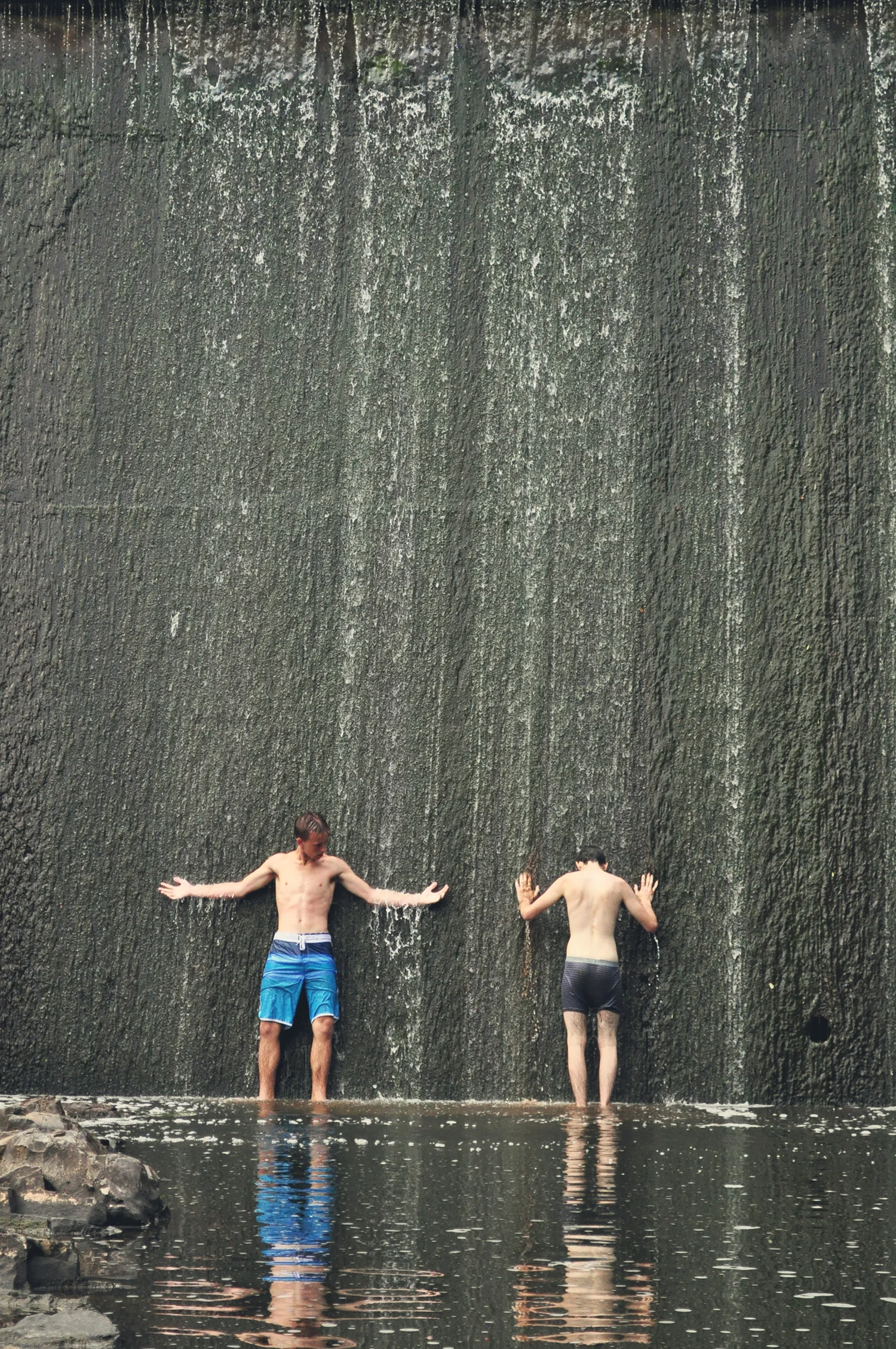 Damfriends.jpg