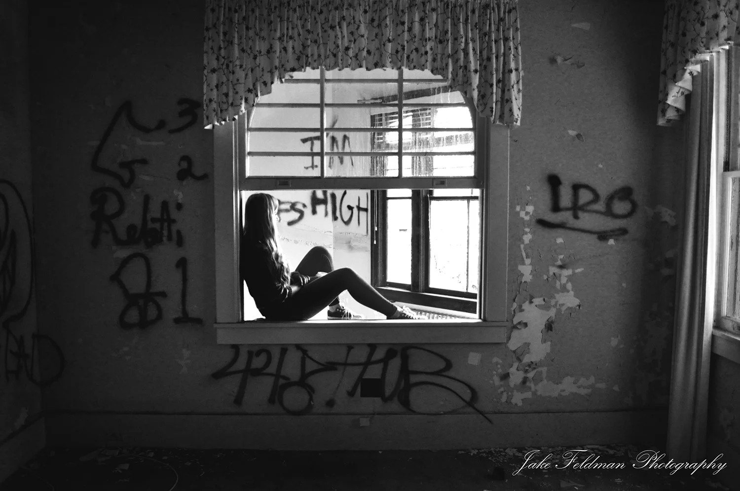 shannon window B&W.jpg