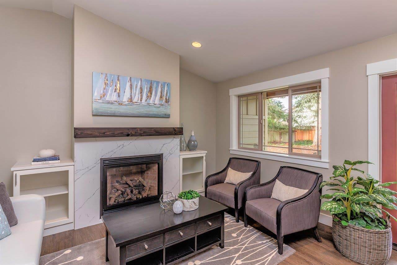 95 Kruse-livingroom2.jpg
