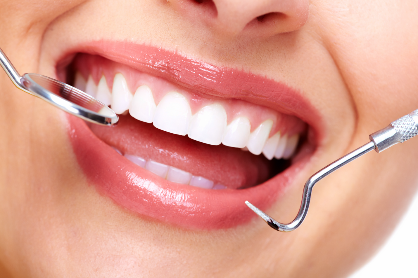 Cosmetic Dentistry: 7 Ways to Transform Your Smile and Boost Your Confidence