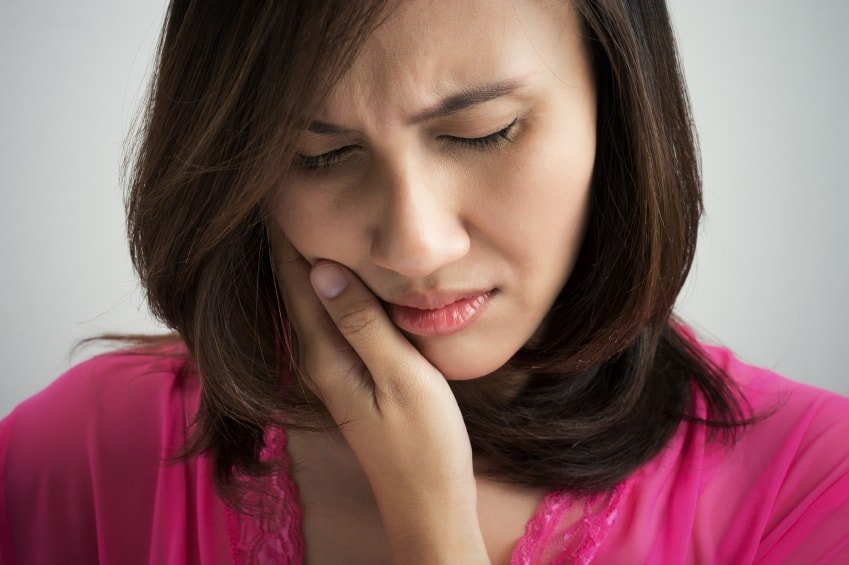 Sensitive Teeth – Why Hot and Cold Hurt So Much