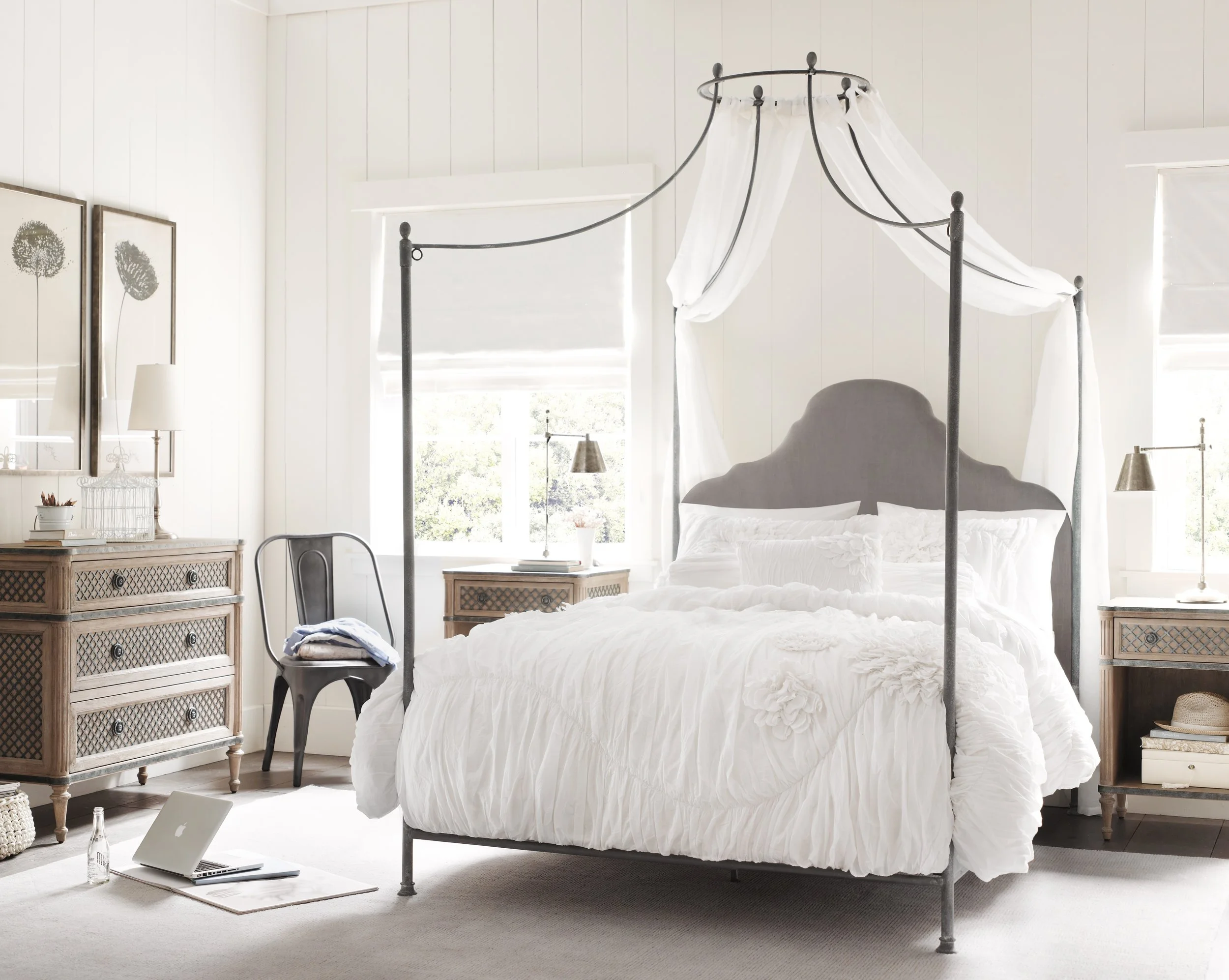 T8_MetalCanopyBed_v1_BCFAL12 copy.jpg