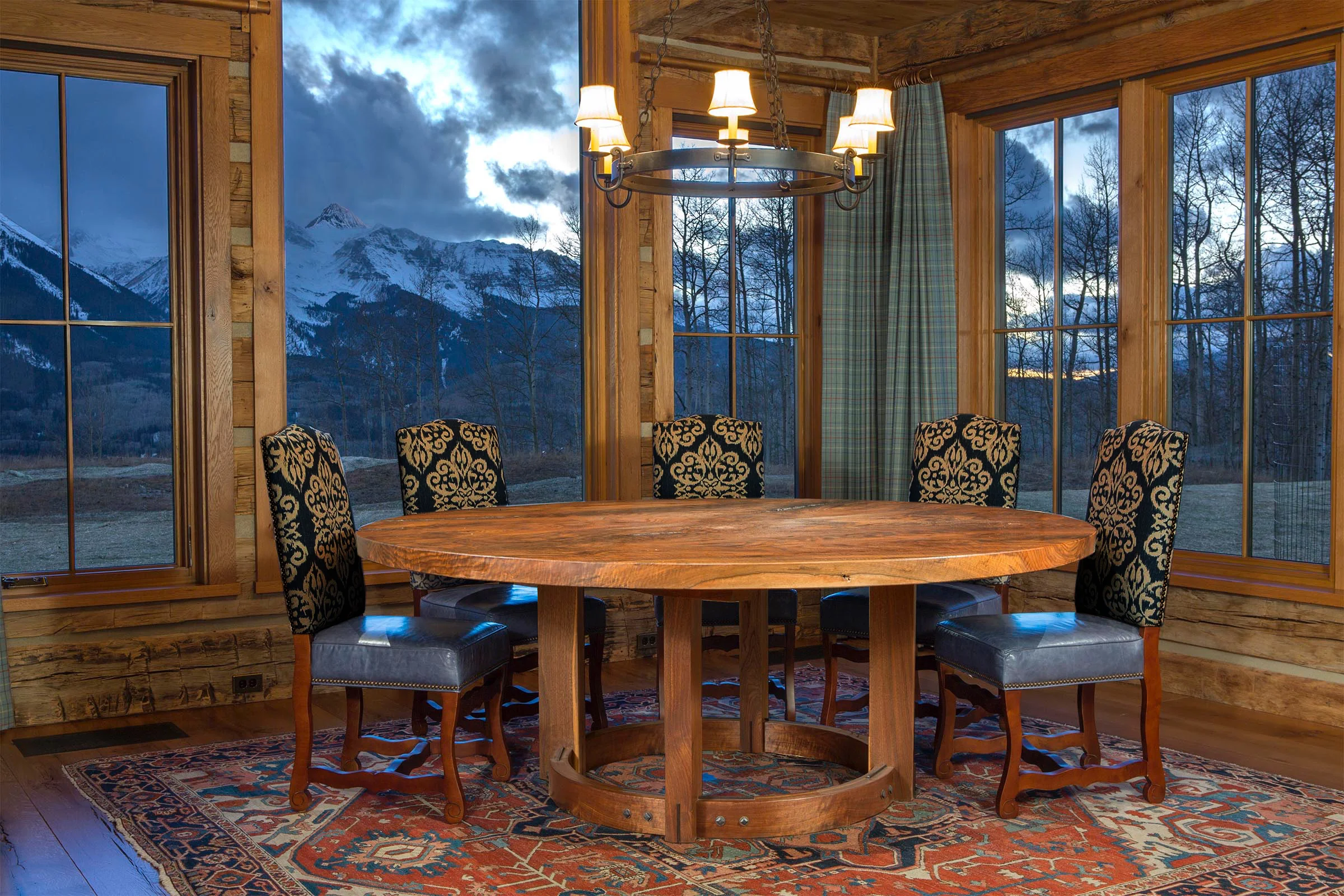 BreakfastTable tweak.jpg