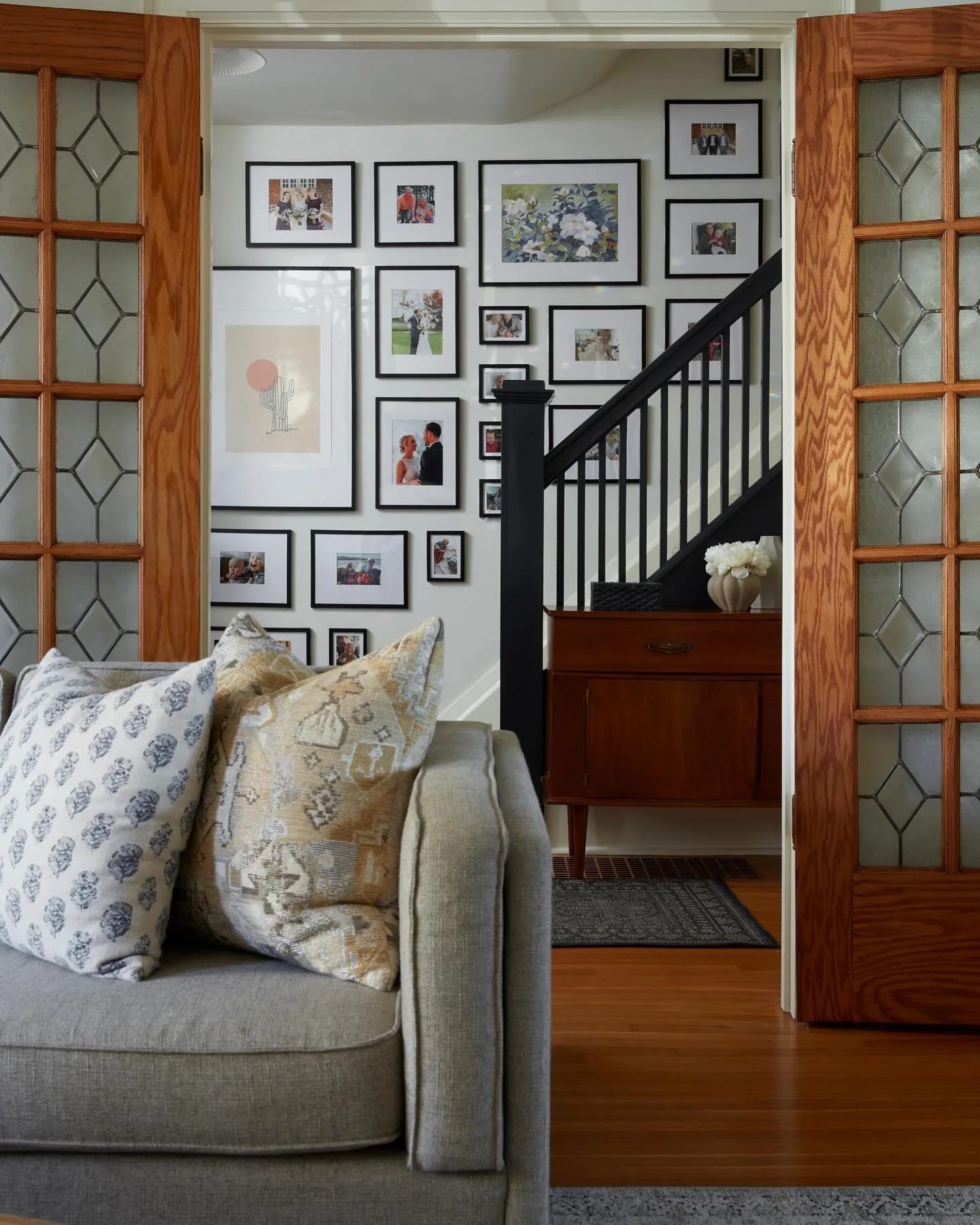 Coming out of the baby bubble and getting back to reality. Officially finished with maternity leave and ready to jump back in designing beautiful homes! 

Project: #HighParkHouse 

@tonicliving @oppositewall @juniperprintshop