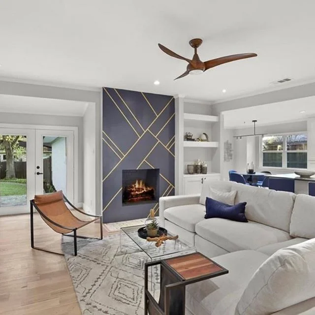 Drop a 😍 or 🔥 below if you are in love with this custom geometric board and batten fireplace as we are! 
Home designed by JFamily Custom Homes. .
.
.
#statementfireplace #boardandbatten #fireplace #fireplacegoals #electicmodern #eastdallas #eastdal