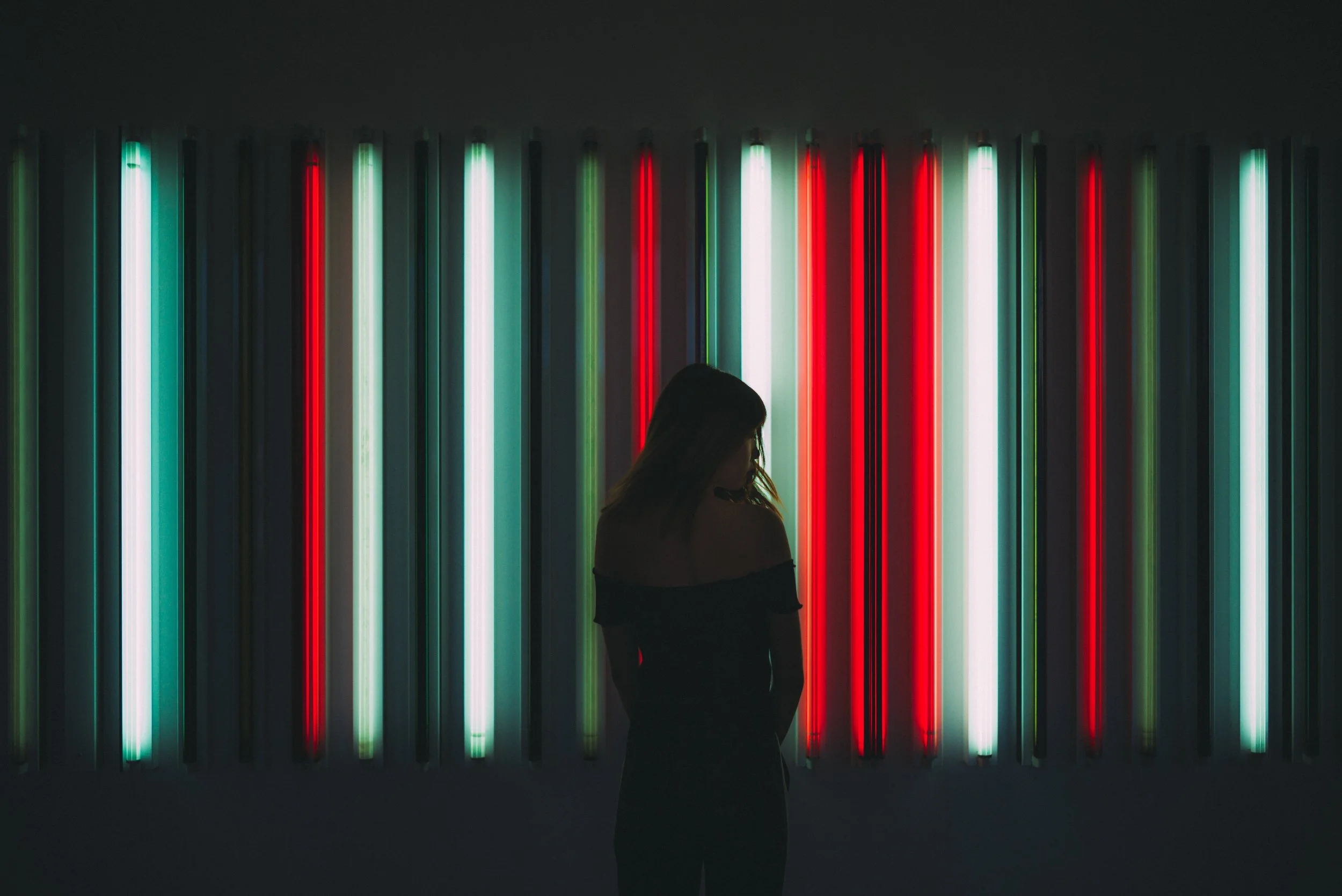 Angela Qian: Hues of Shifting Dreams