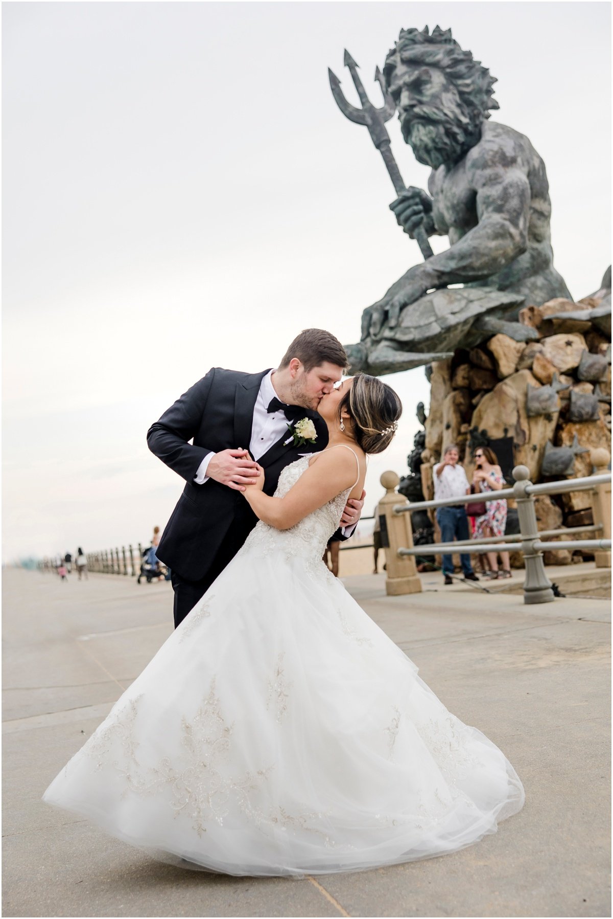 virginia_beach_hilton_oceanfront_wedding_00090.jpg