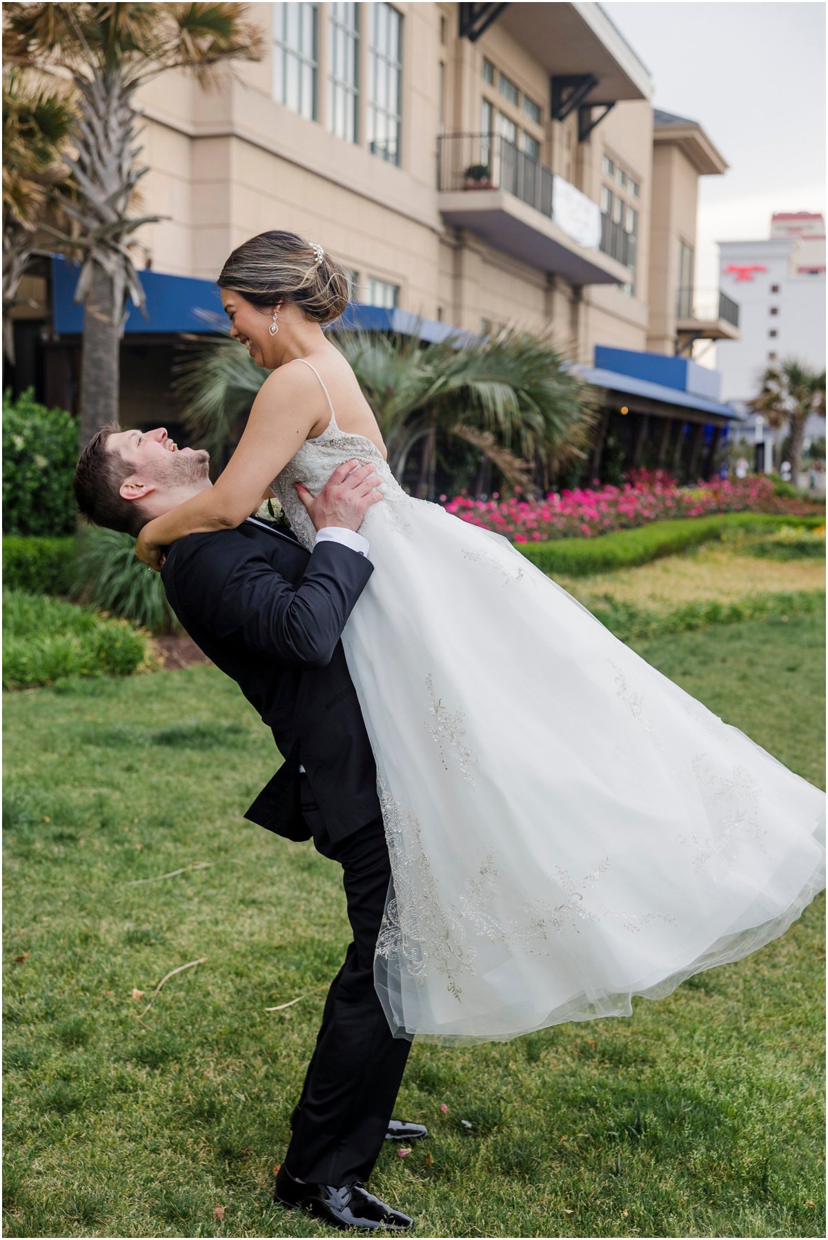 virginia_beach_hilton_oceanfront_wedding_00100.jpg