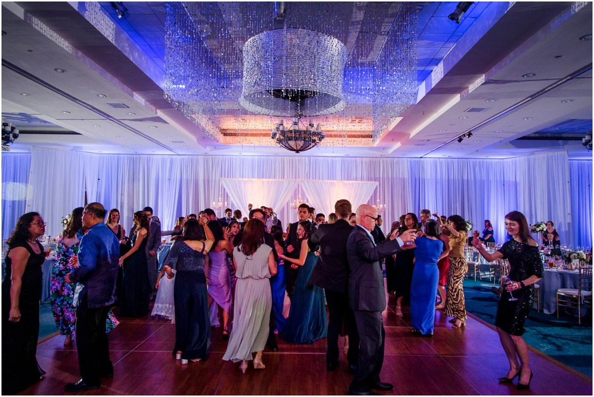 virginia_beach_hilton_oceanfront_wedding_00164.jpg
