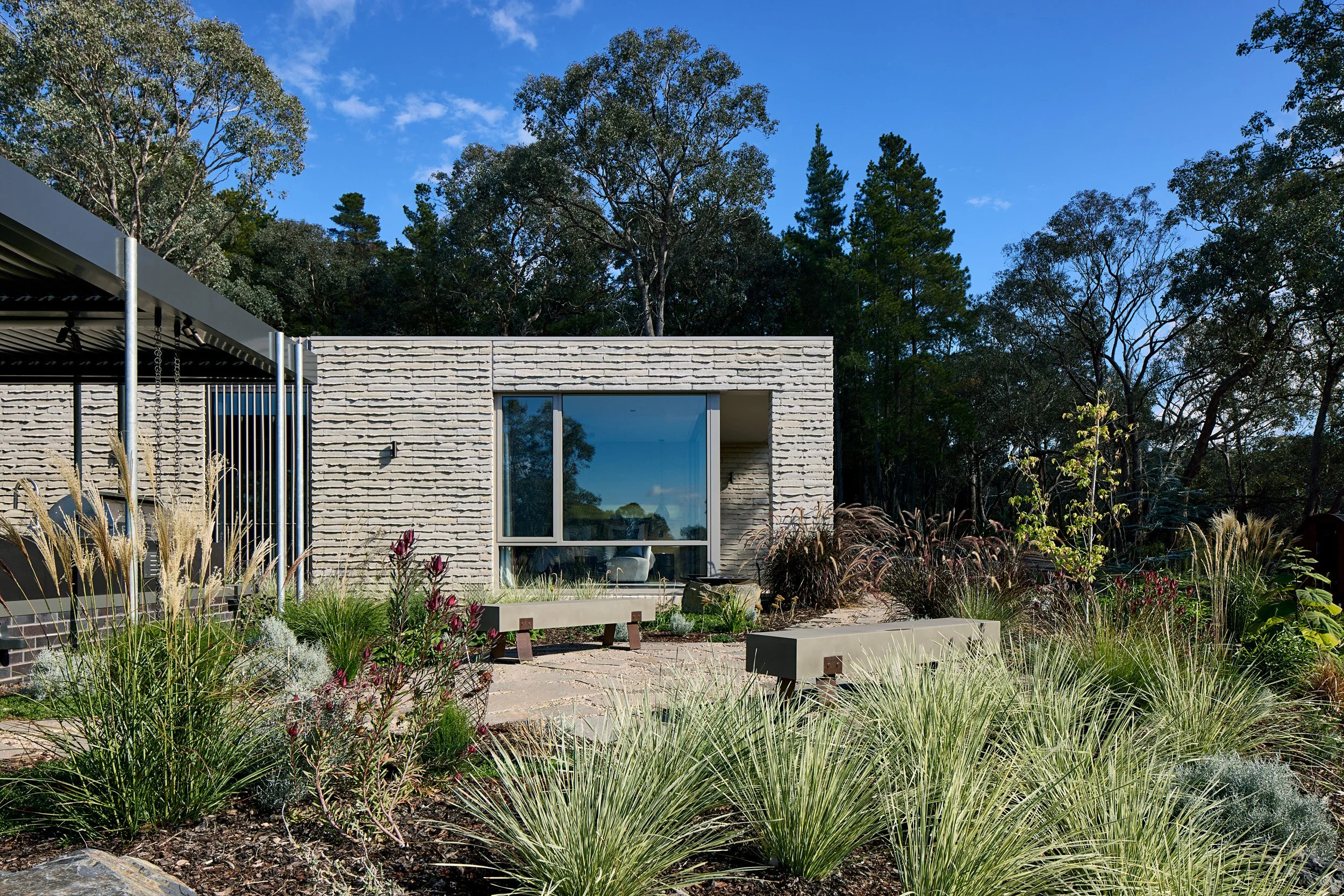 SEAMLESSLY INTEGRATED LANDSCAPES