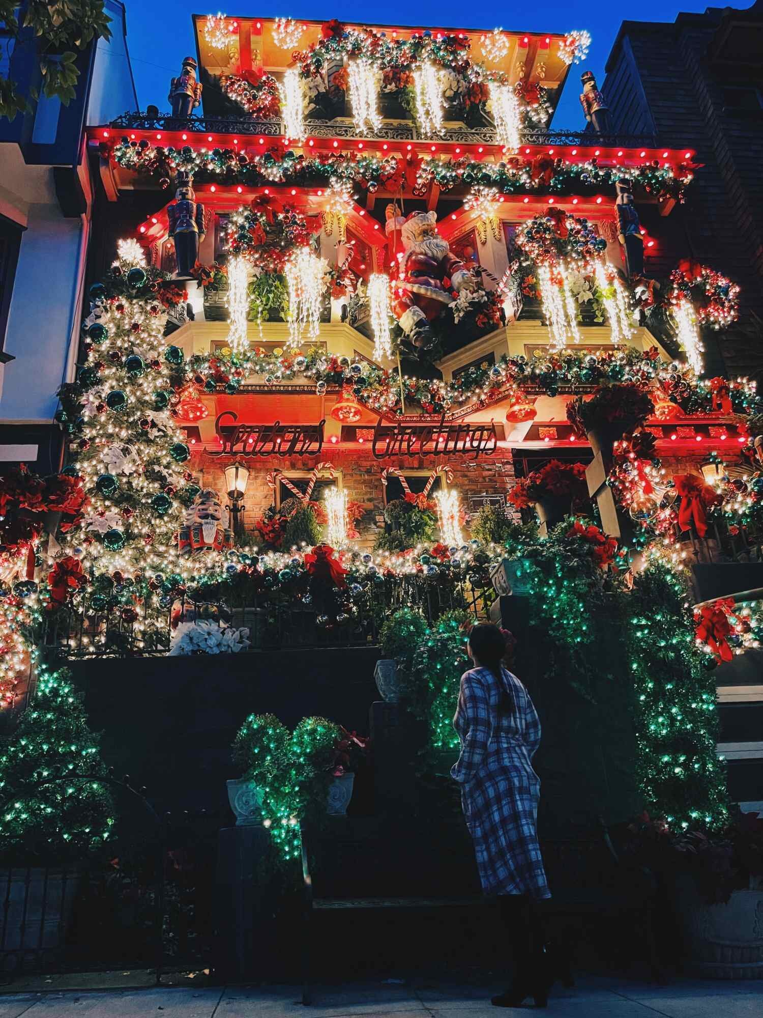 Best Places to See Holiday Decorations in San Francisco