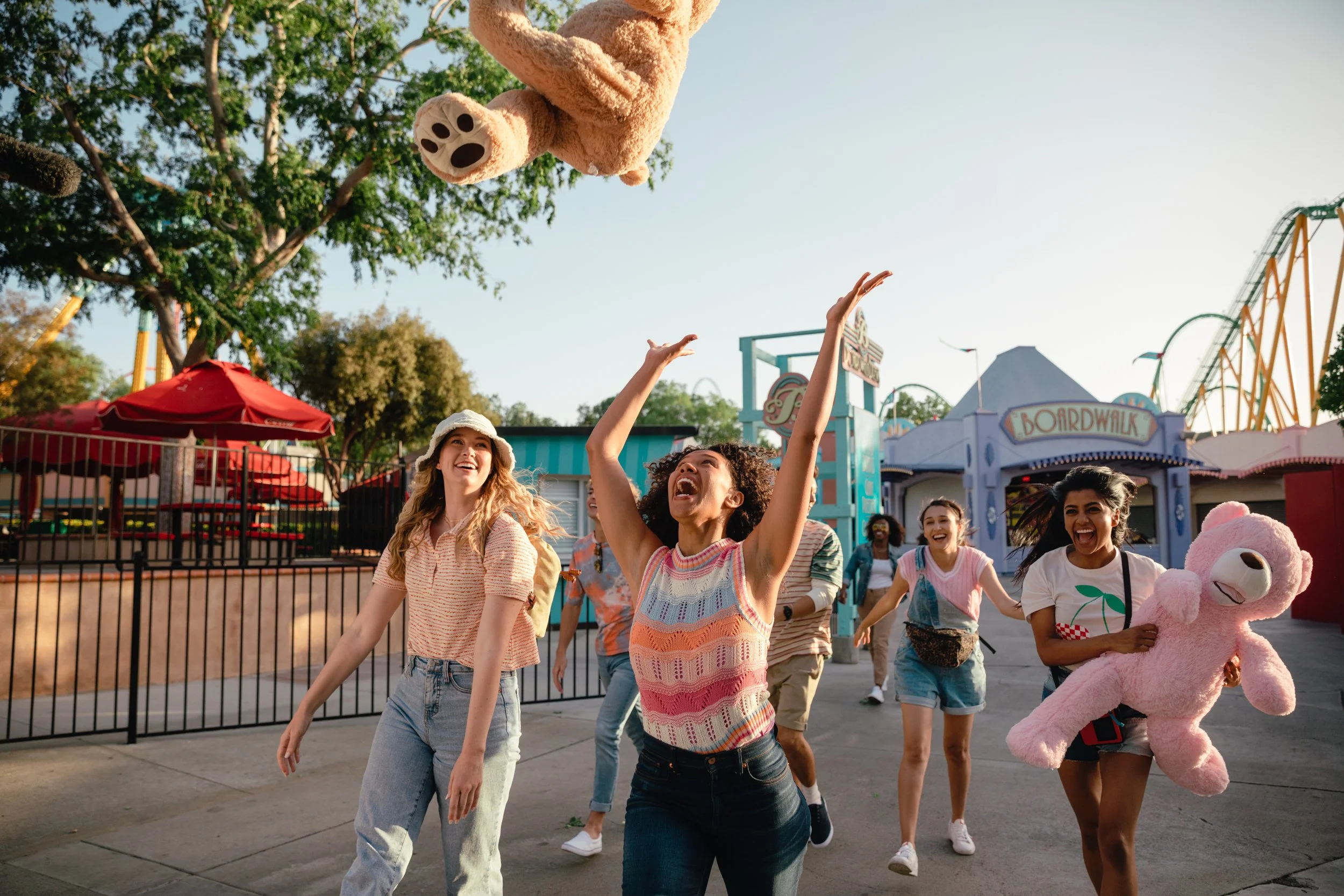 Boardwalk_Friends Running with Excitement_220405_2786.JPG