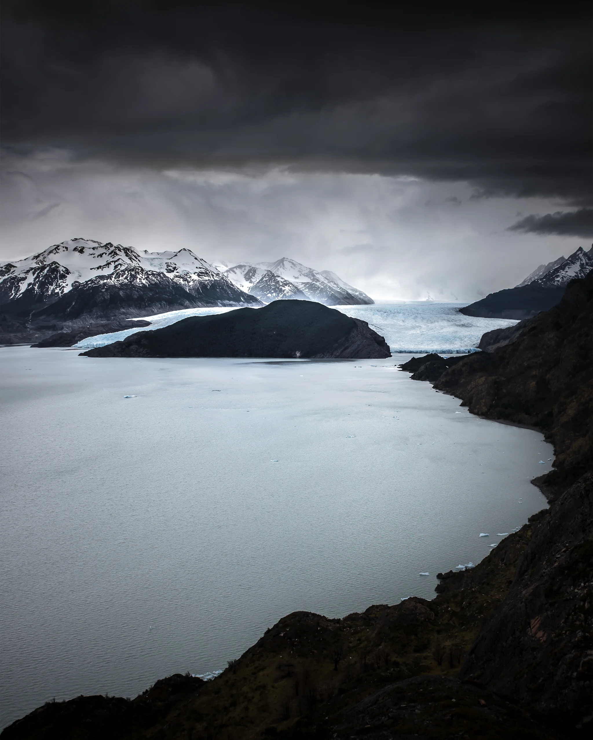 Lago and Glacier Grey