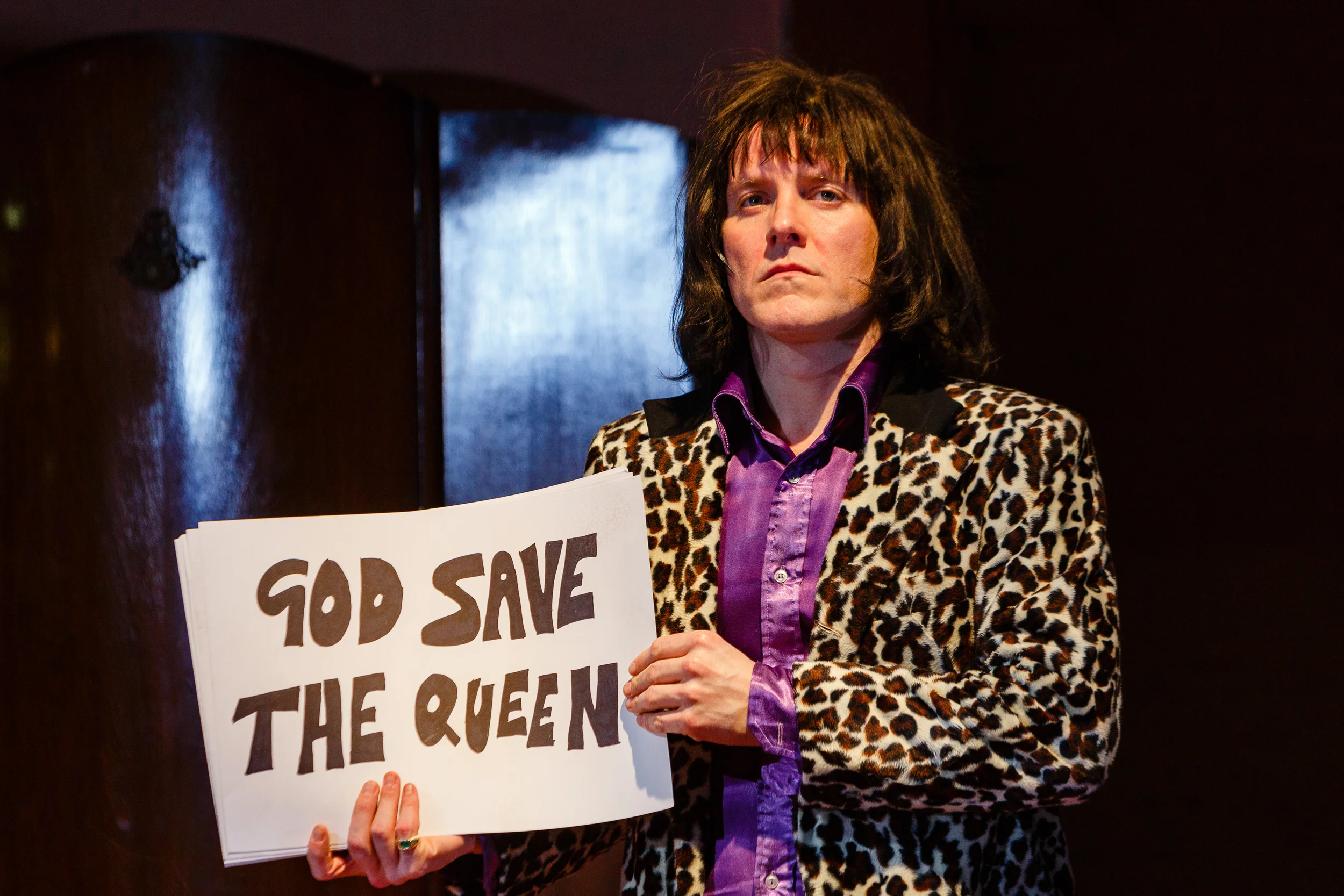 Monster Raving Loony_Samuel James (2)_Credit Steve Tanner.jpg