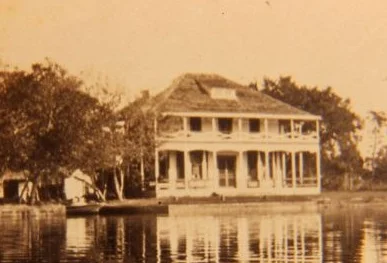 StranahanHouse.Original.CourtesyOfStranahanHouse.org_.cropped387x263.jpg