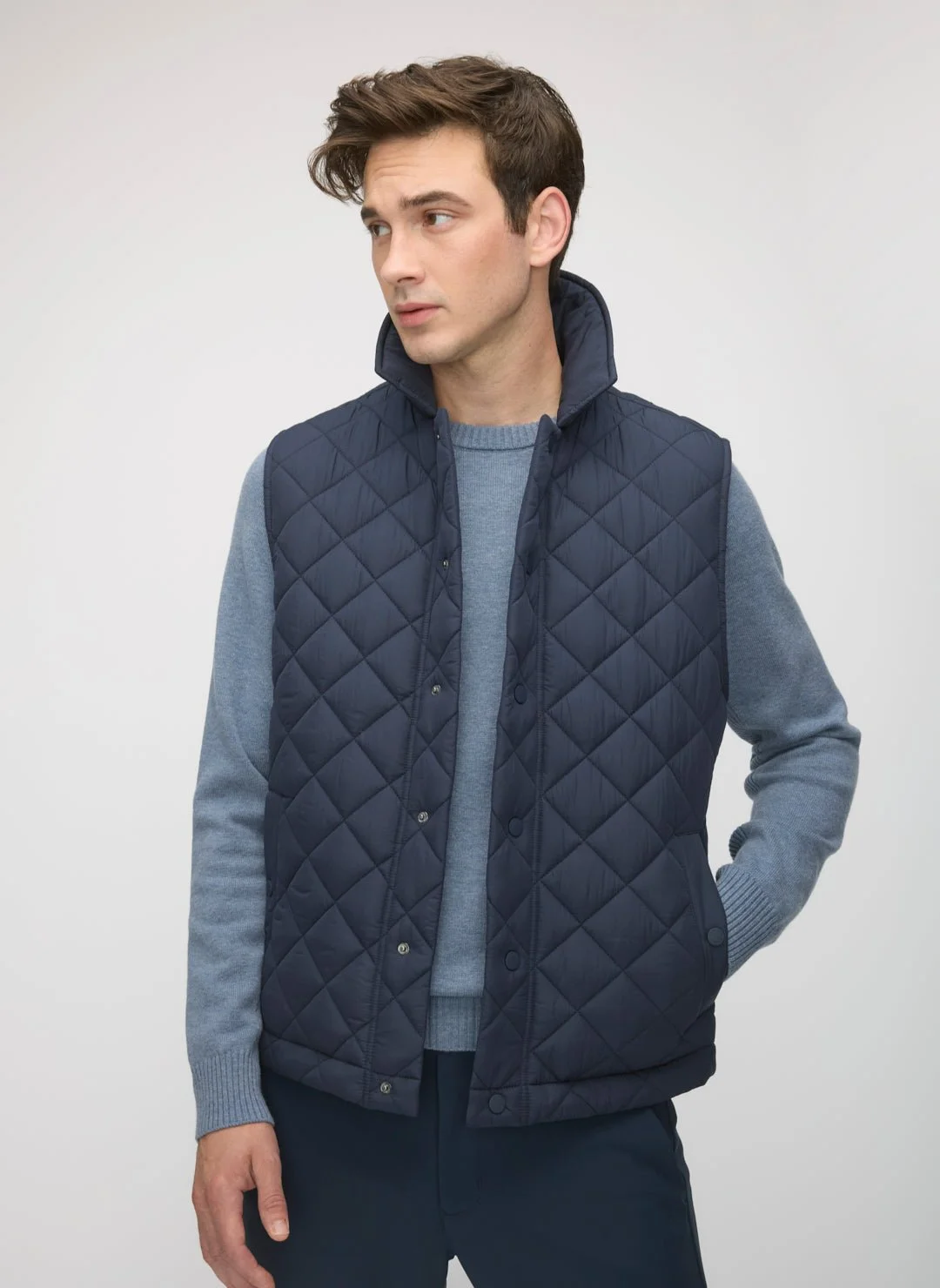KMO10062BergenRecycledQuiltedVest-DarkNavy_195.jpeg